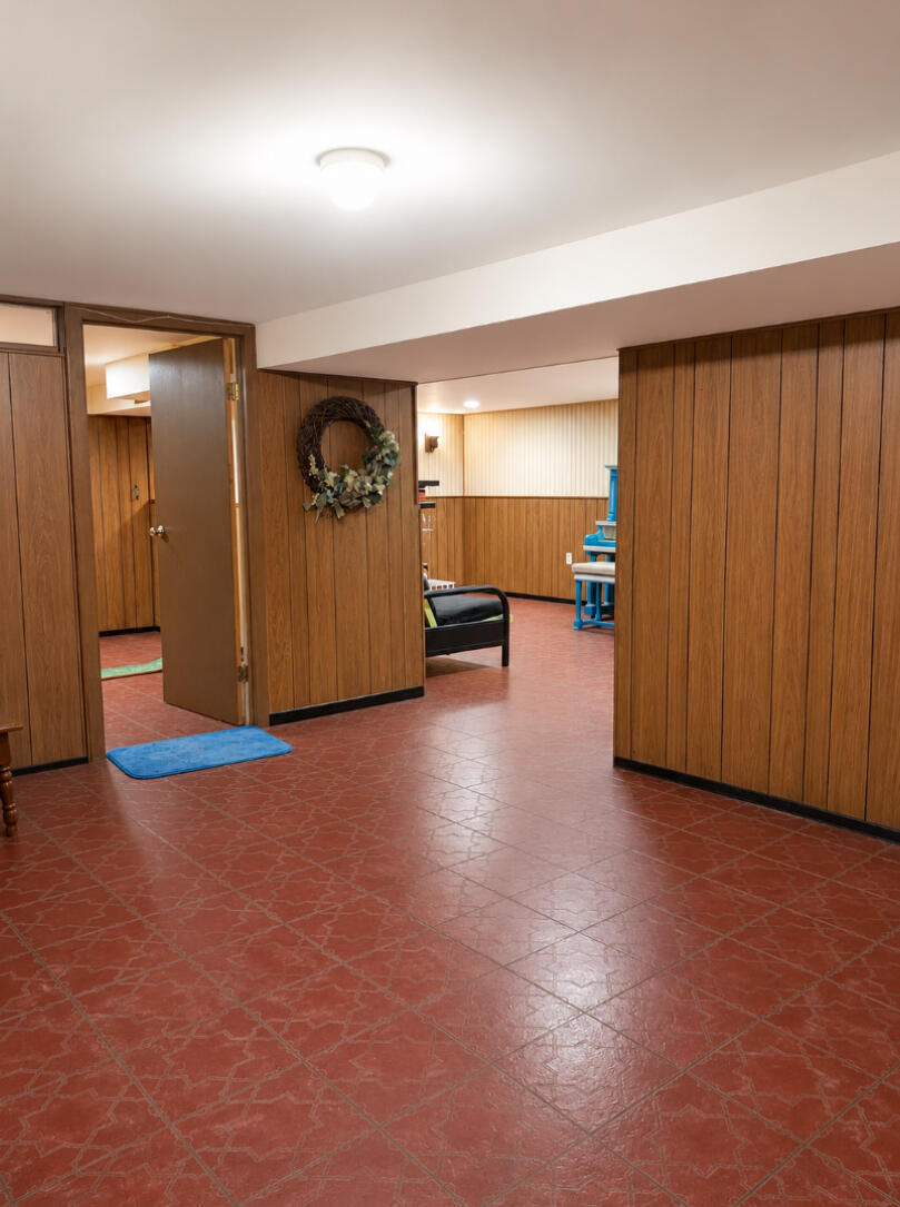 118 Minter Drive, Griffith, IN 46319; Image #17