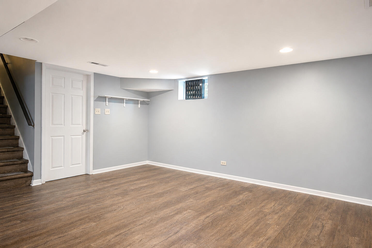 715 River Drive, Munster, IN 46321; Image #12