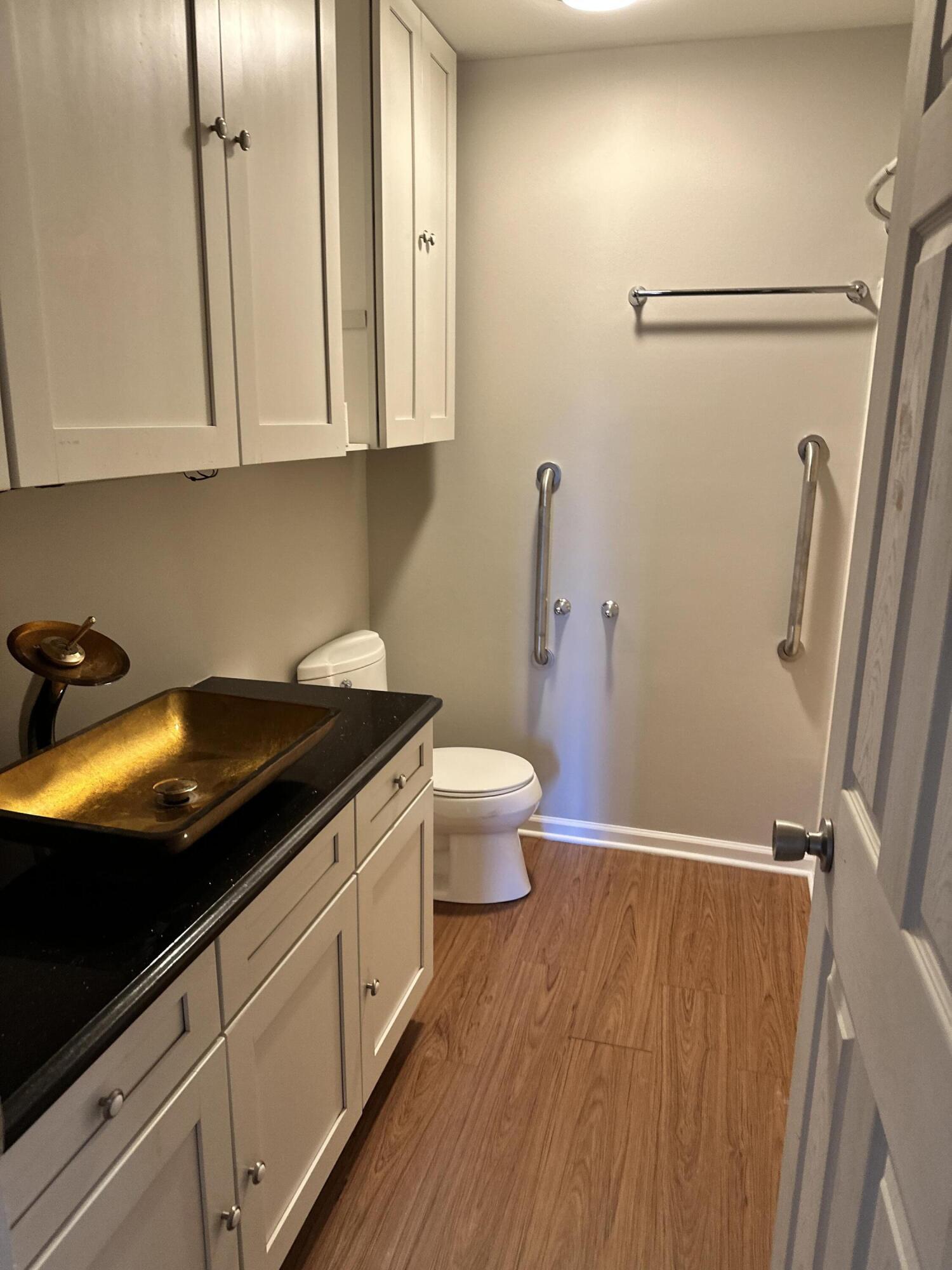 405 Old Stone Road, Munster, IN #E2, 46321; Image #17