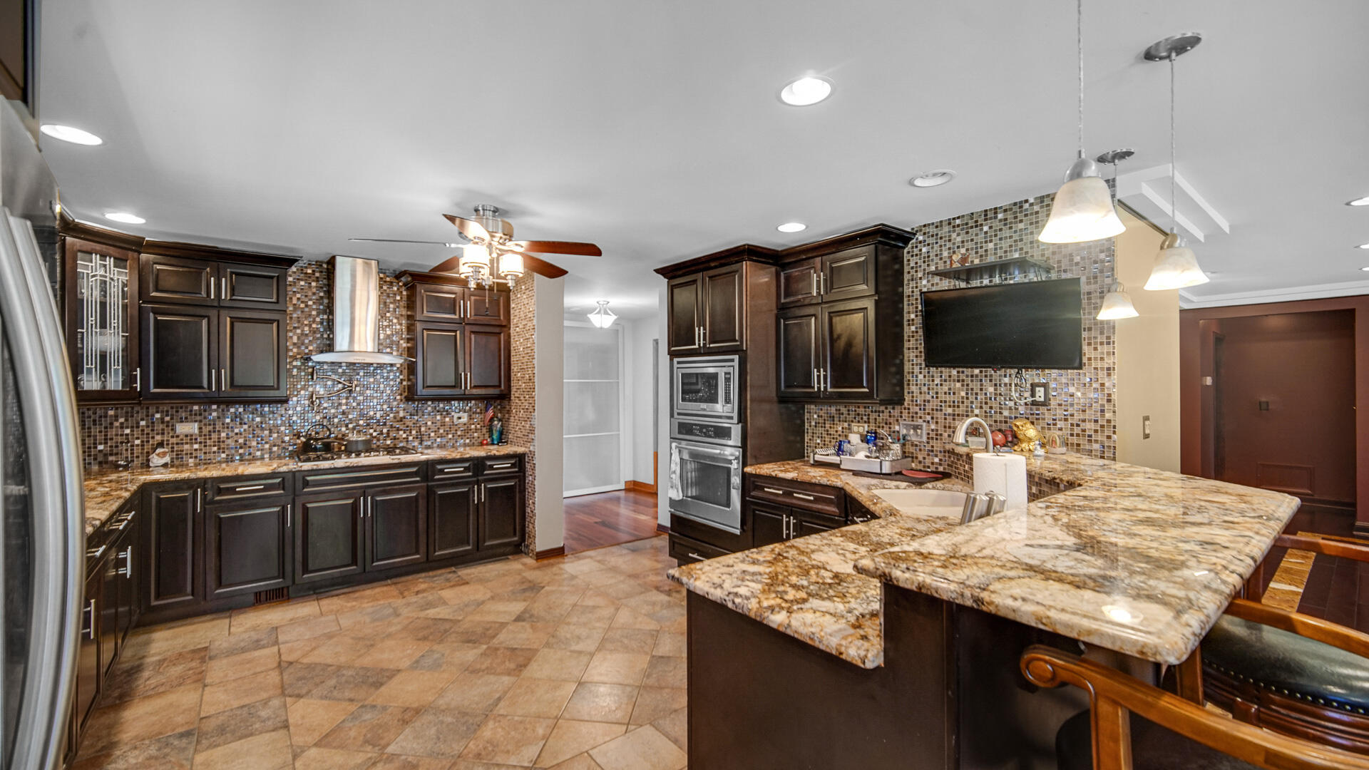 8432 Greenwood Avenue, Munster, IN 46321; Image #3