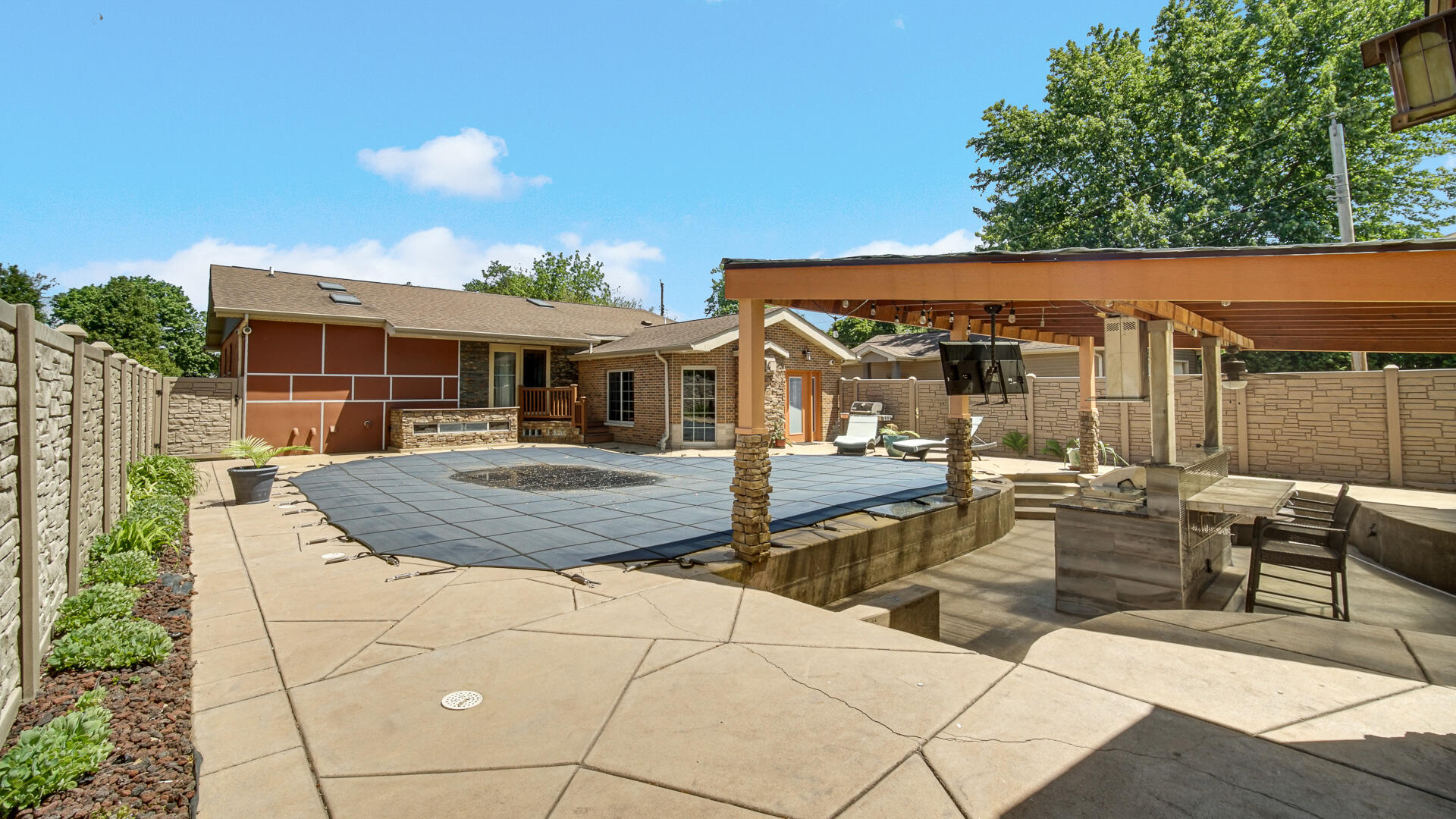8432 Greenwood Avenue, Munster, IN 46321; Image #31
