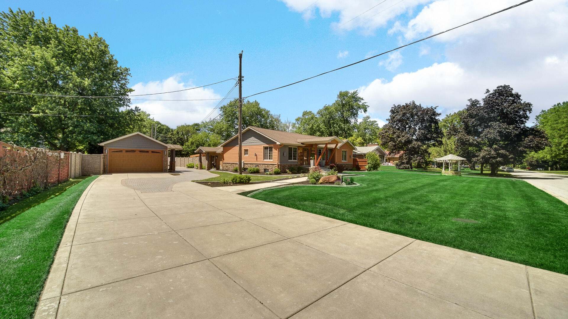 8432 Greenwood Avenue, Munster, IN 46321; Image #34