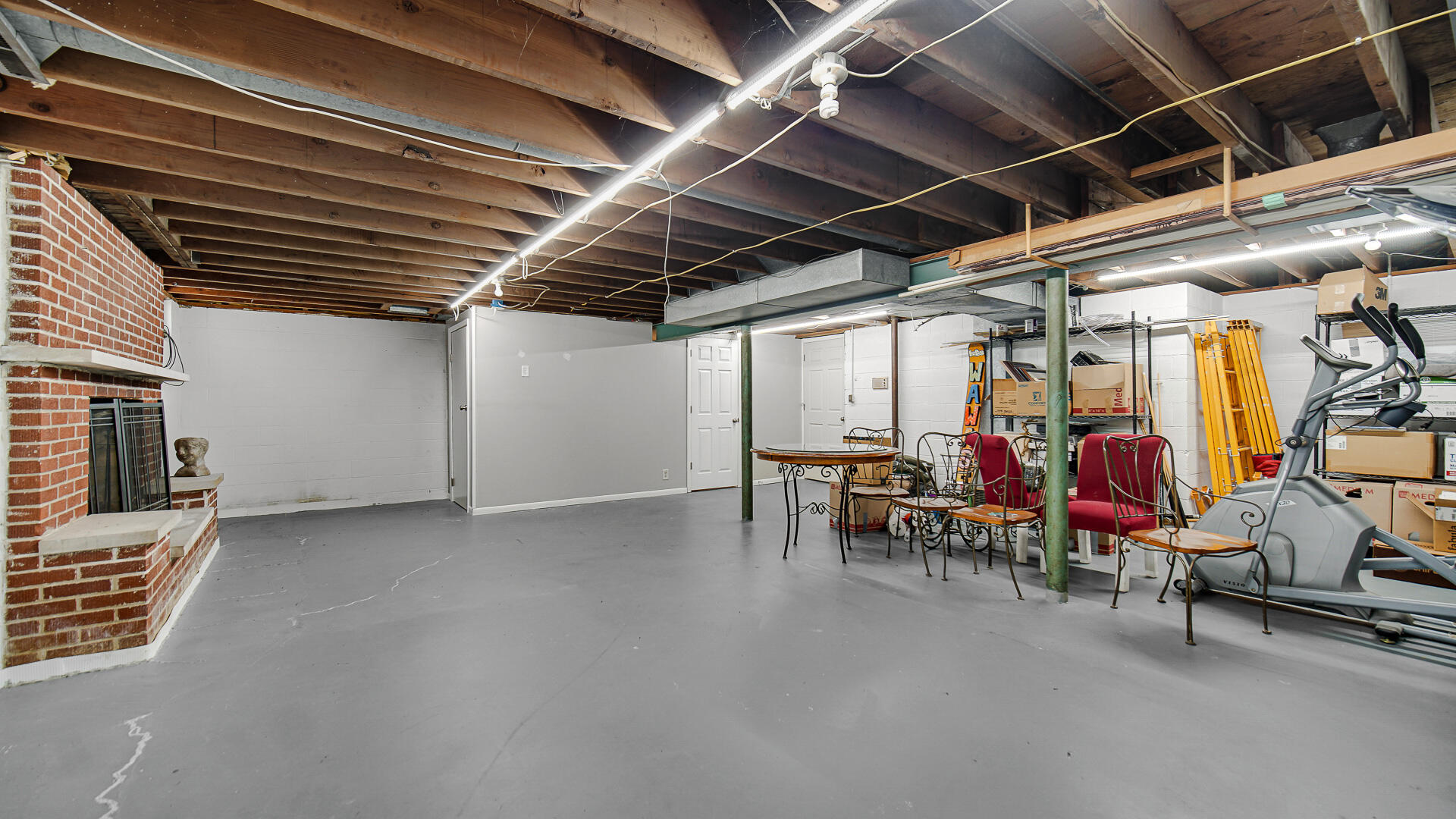 1404 Washington Street, Valparaiso, IN 46383; Image #30