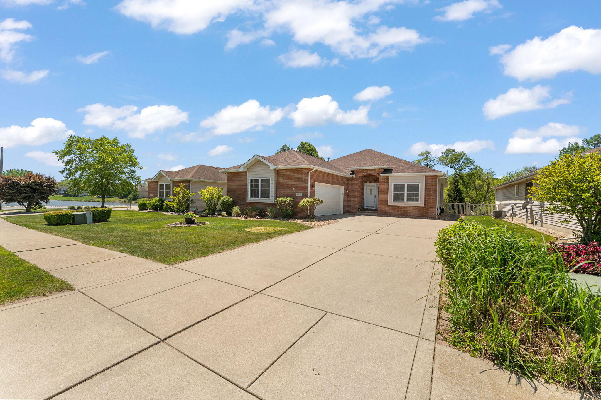 889 Clearwater Cove W, Crown Point, IN 46307; Image #2