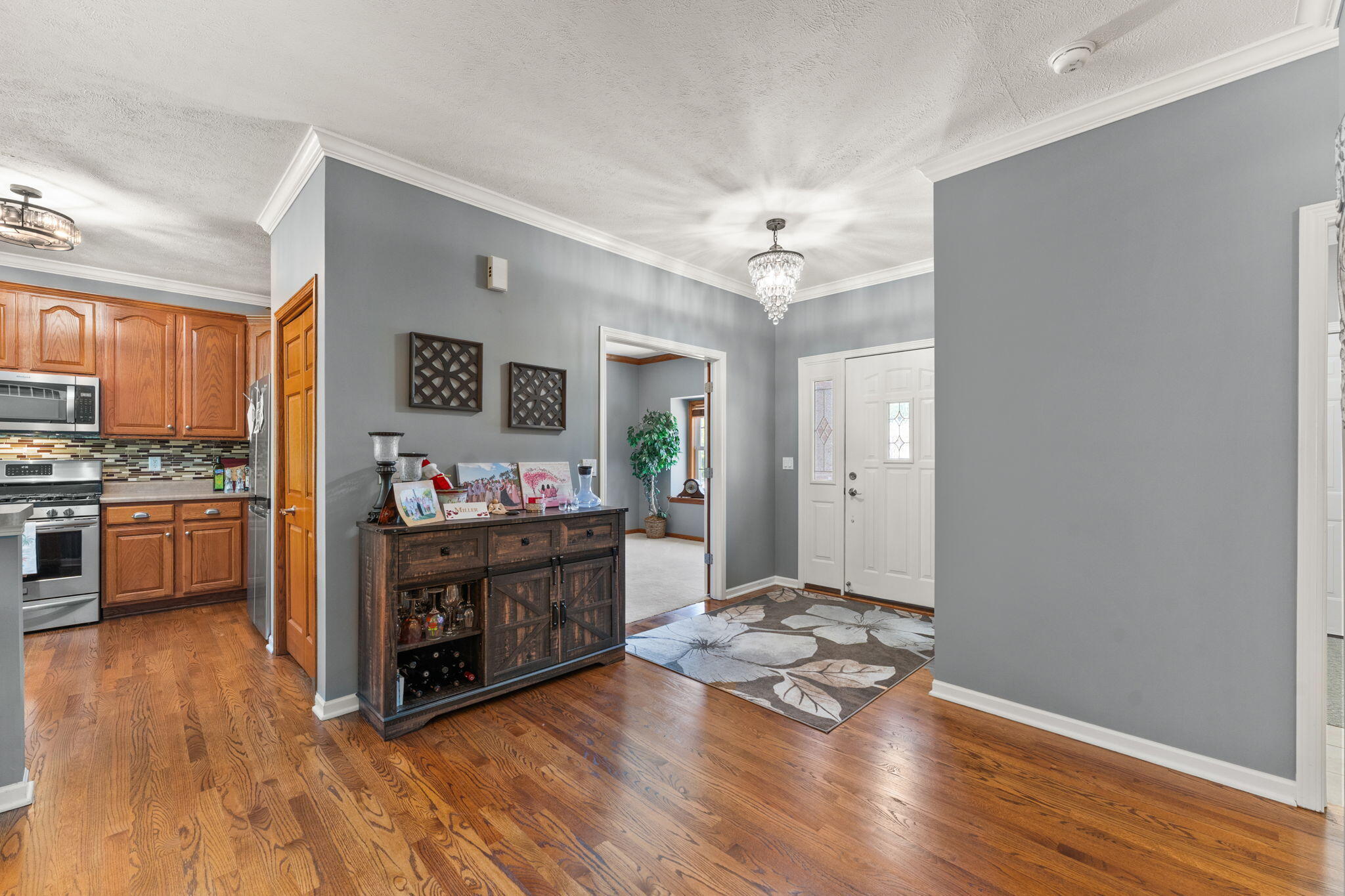 889 Clearwater Cove W, Crown Point, IN 46307; Image #4
