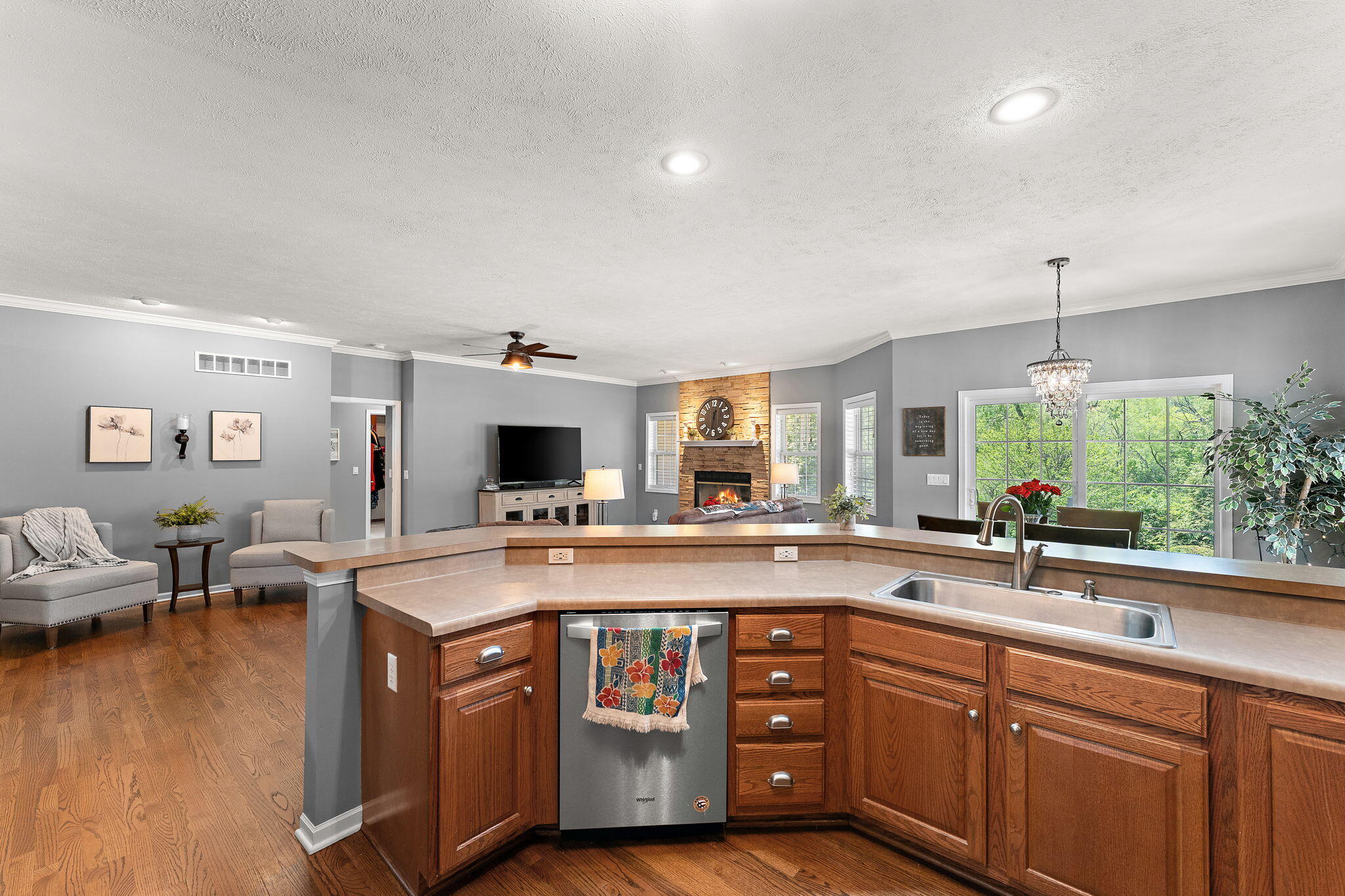 889 Clearwater Cove W, Crown Point, IN 46307; Image #8
