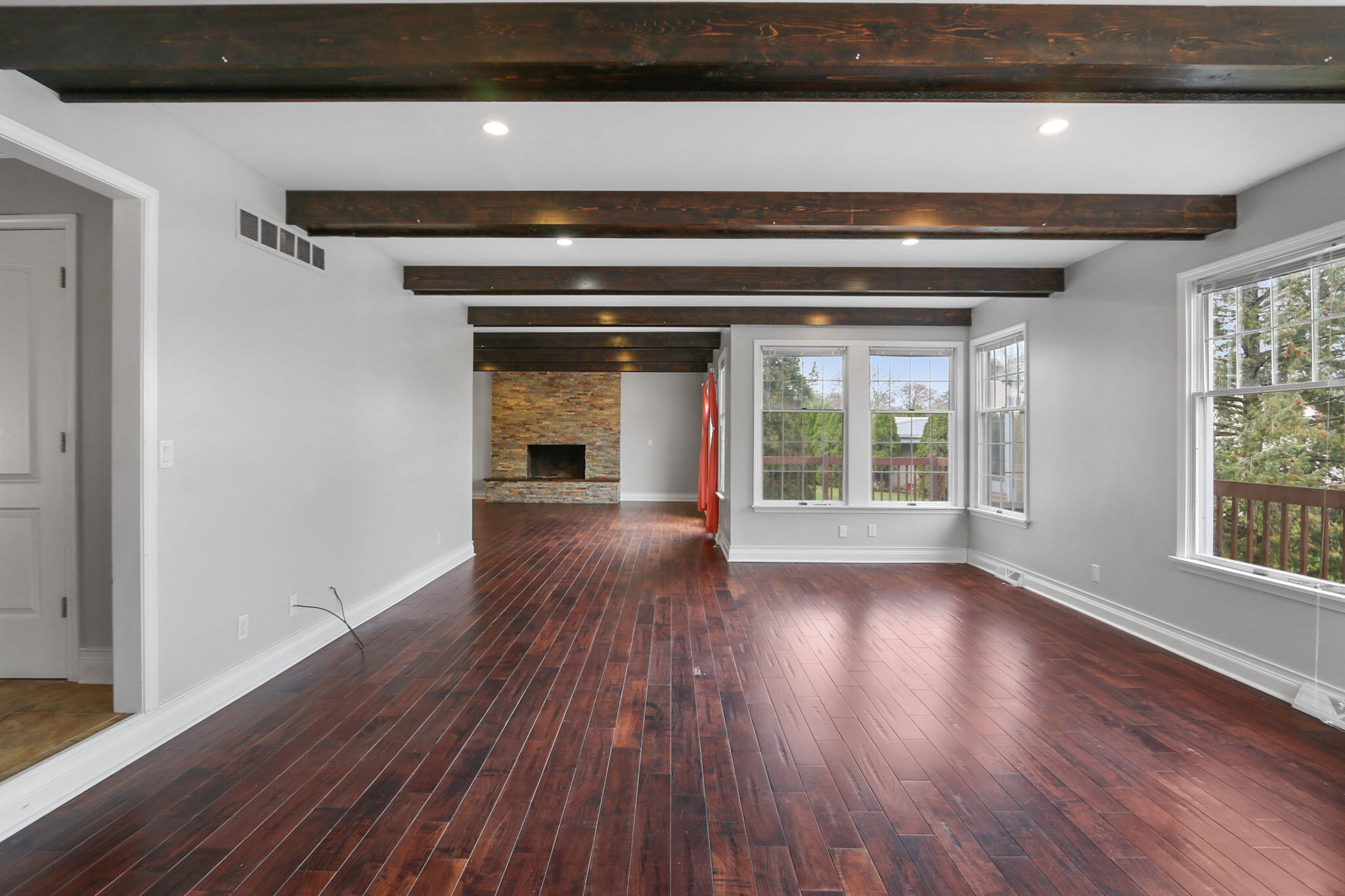 366 Devon Court, Valparaiso, IN 46385; Image #11