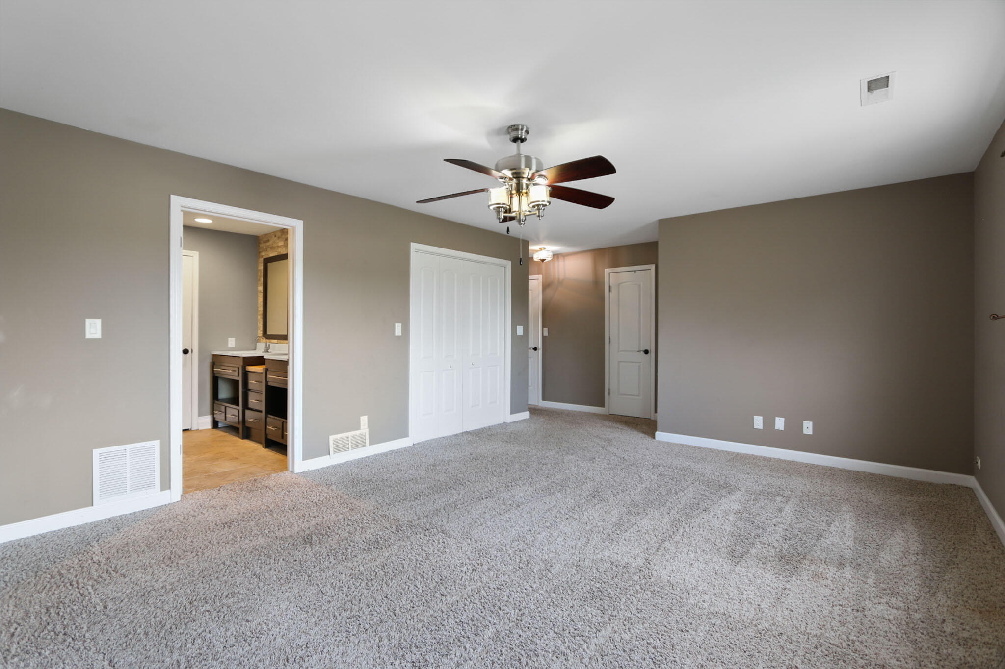 366 Devon Court, Valparaiso, IN 46385; Image #23
