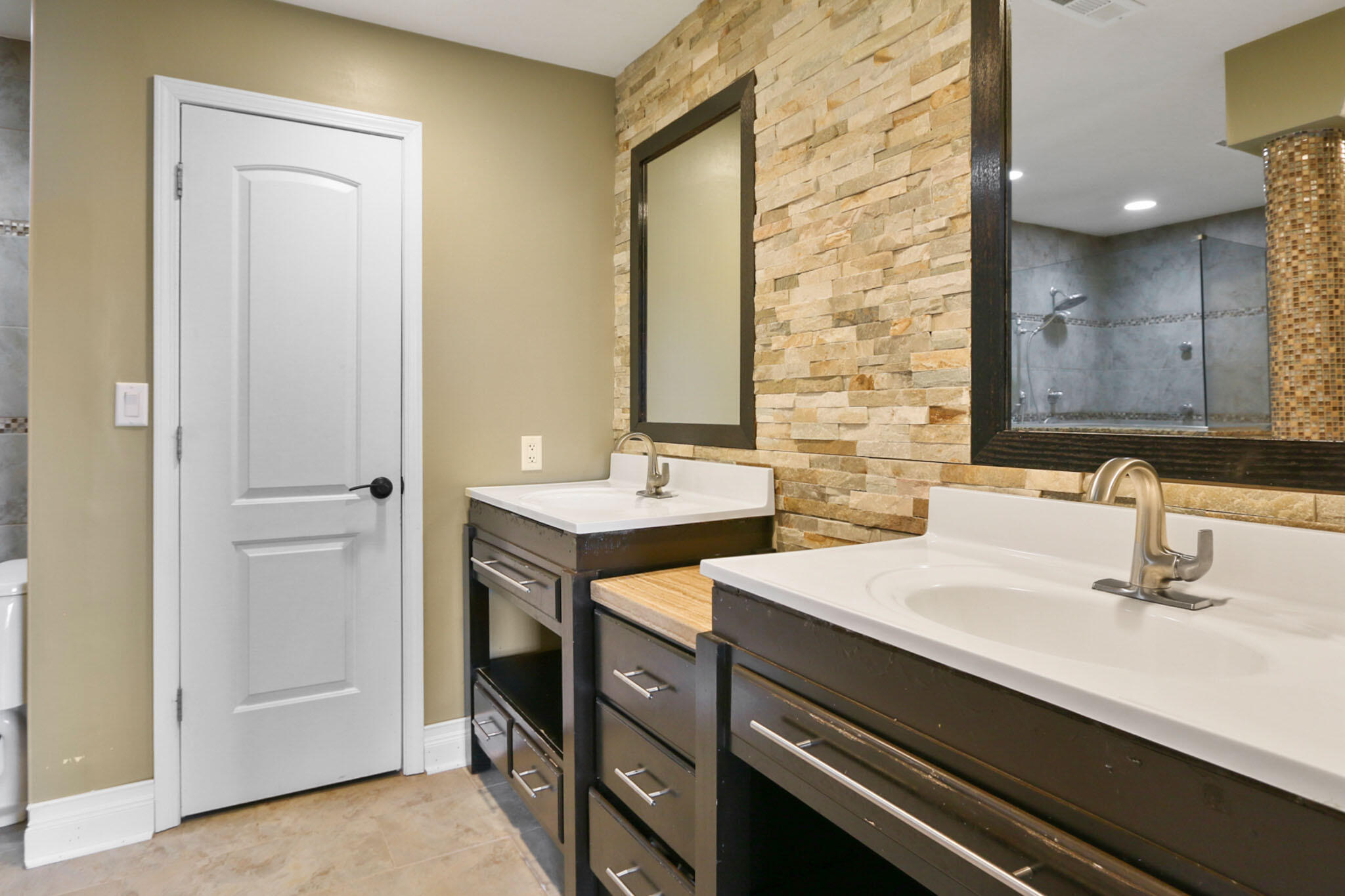 366 Devon Court, Valparaiso, IN 46385; Image #26
