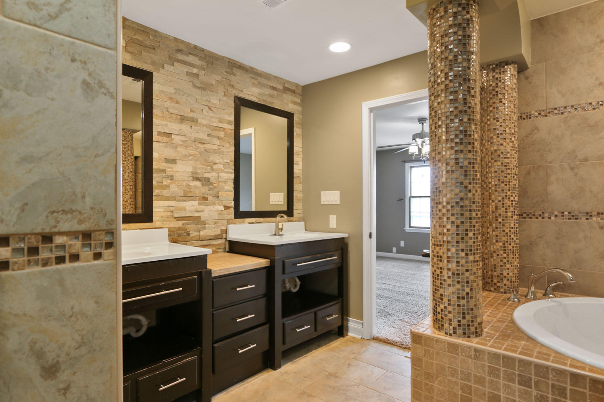 366 Devon Court, Valparaiso, IN 46385; Image #29