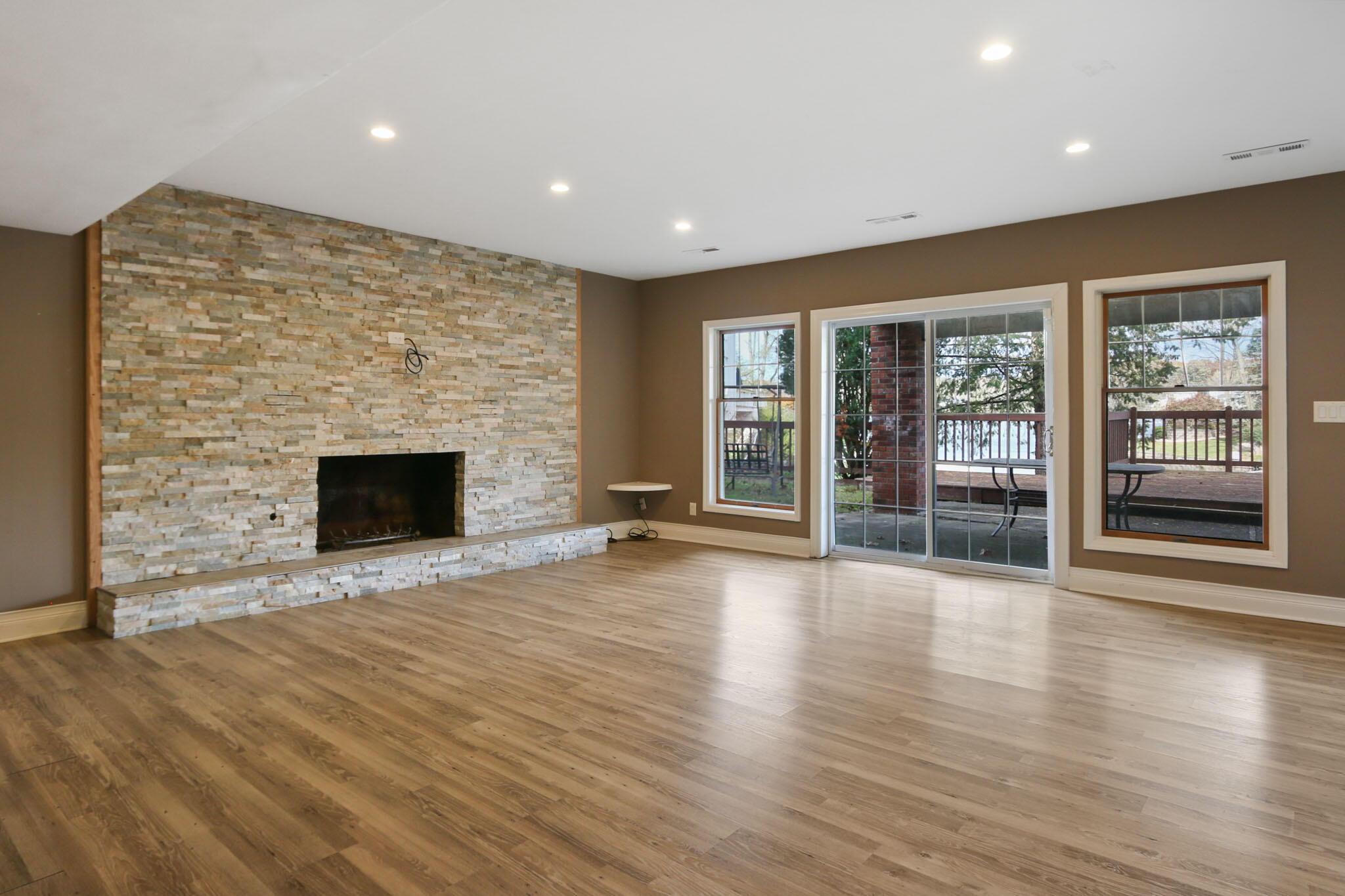 366 Devon Court, Valparaiso, IN 46385; Image #37