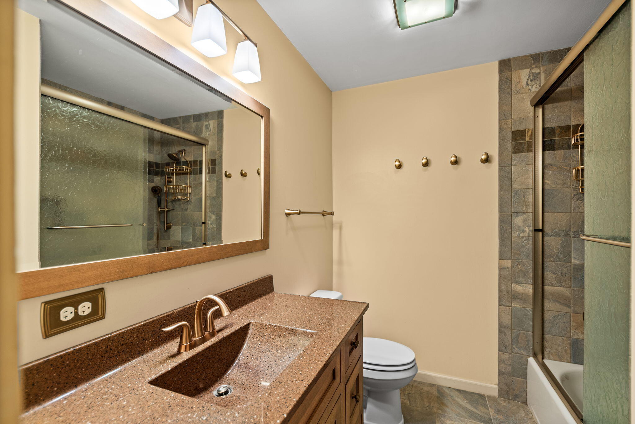 2499 Willowwood Avenue, Valparaiso, IN 46383; Image #16