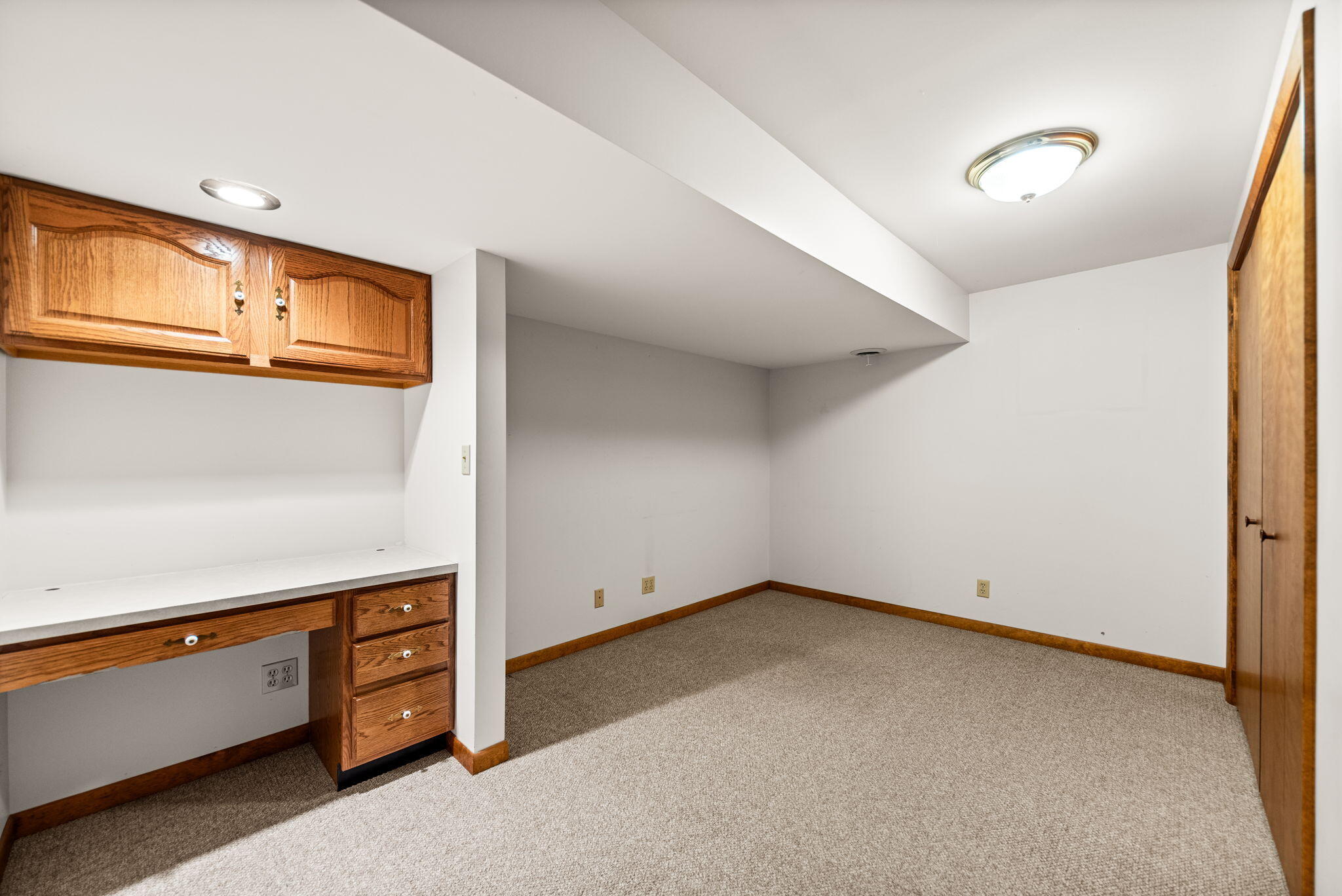 2499 Willowwood Avenue, Valparaiso, IN 46383; Image #24