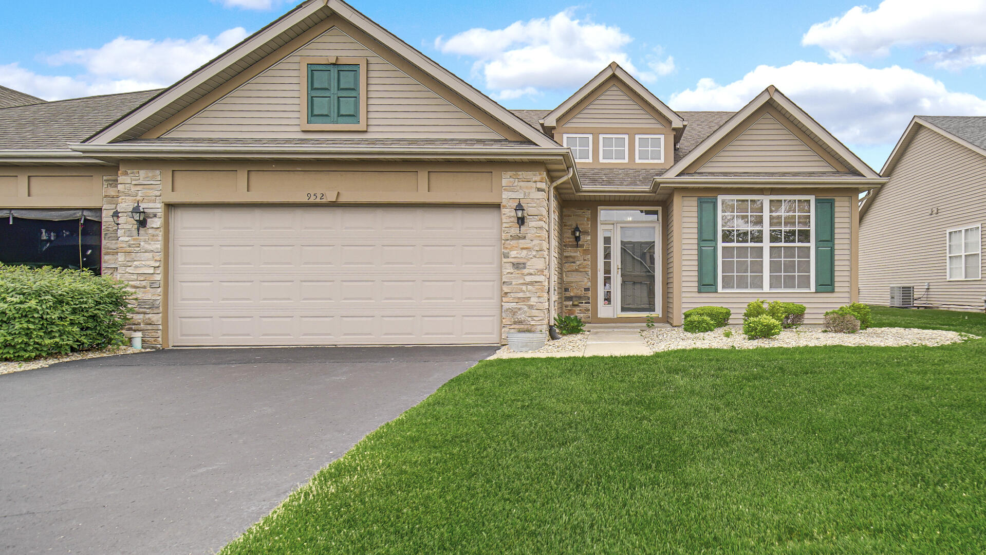 952 Portrait Place, Dyer, IN 46311; Image #1