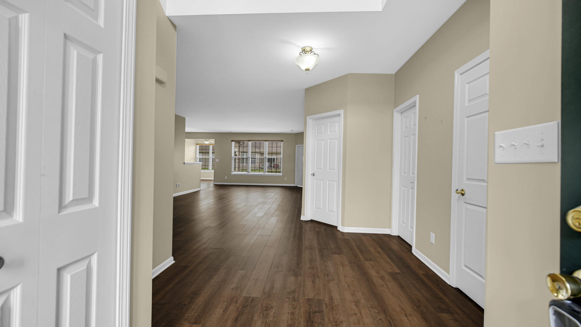 952 Portrait Place, Dyer, IN 46311; Image #2