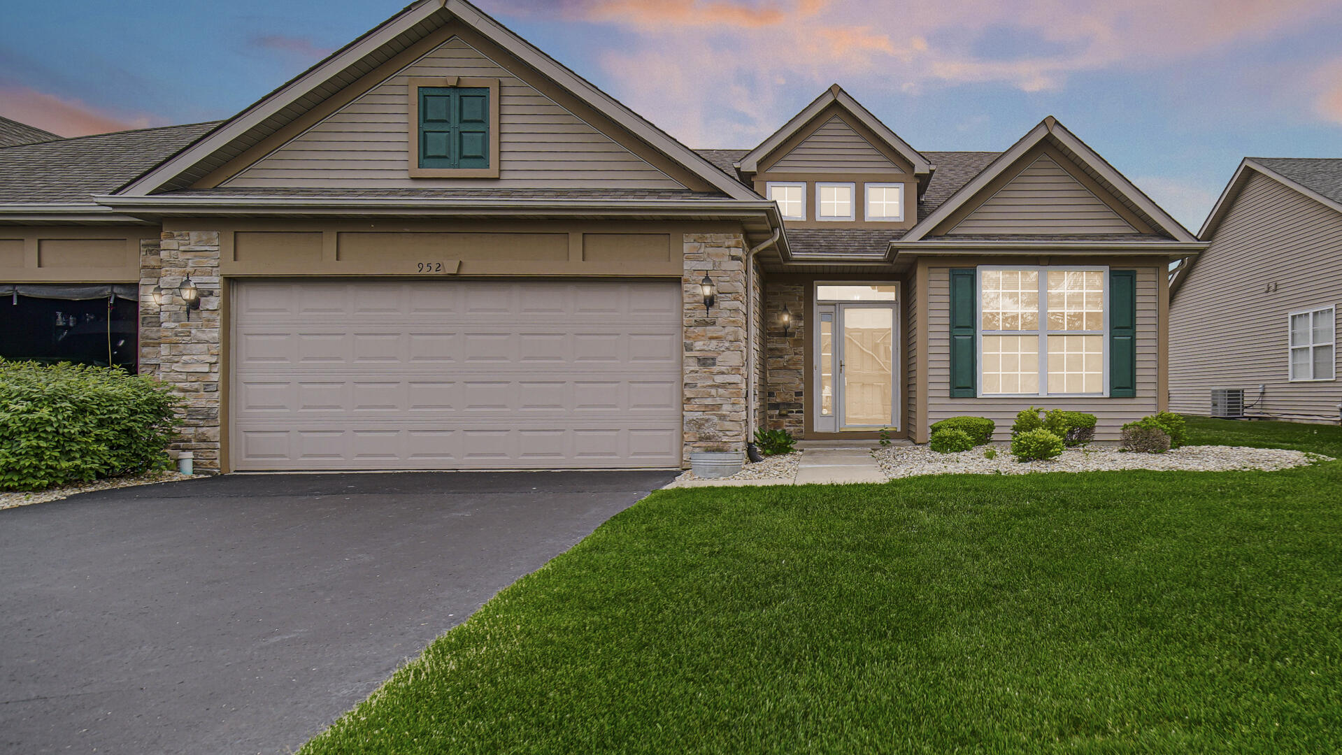 952 Portrait Place, Dyer, IN 46311; Image #24