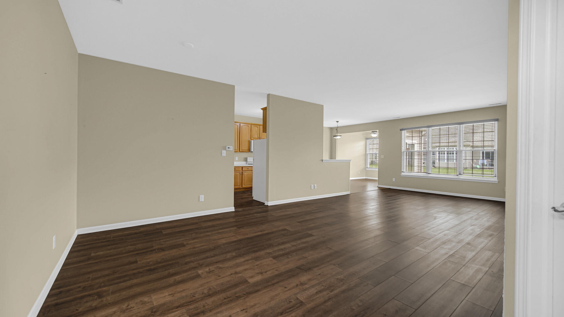 952 Portrait Place, Dyer, IN 46311; Image #3