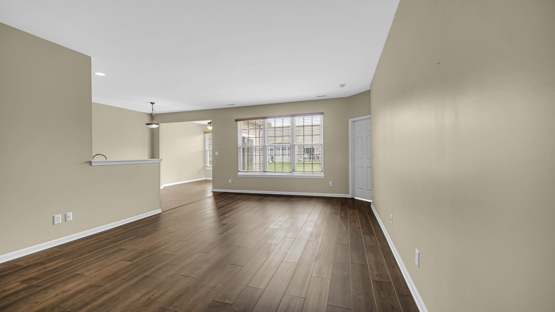 952 Portrait Place, Dyer, IN 46311; Image #4