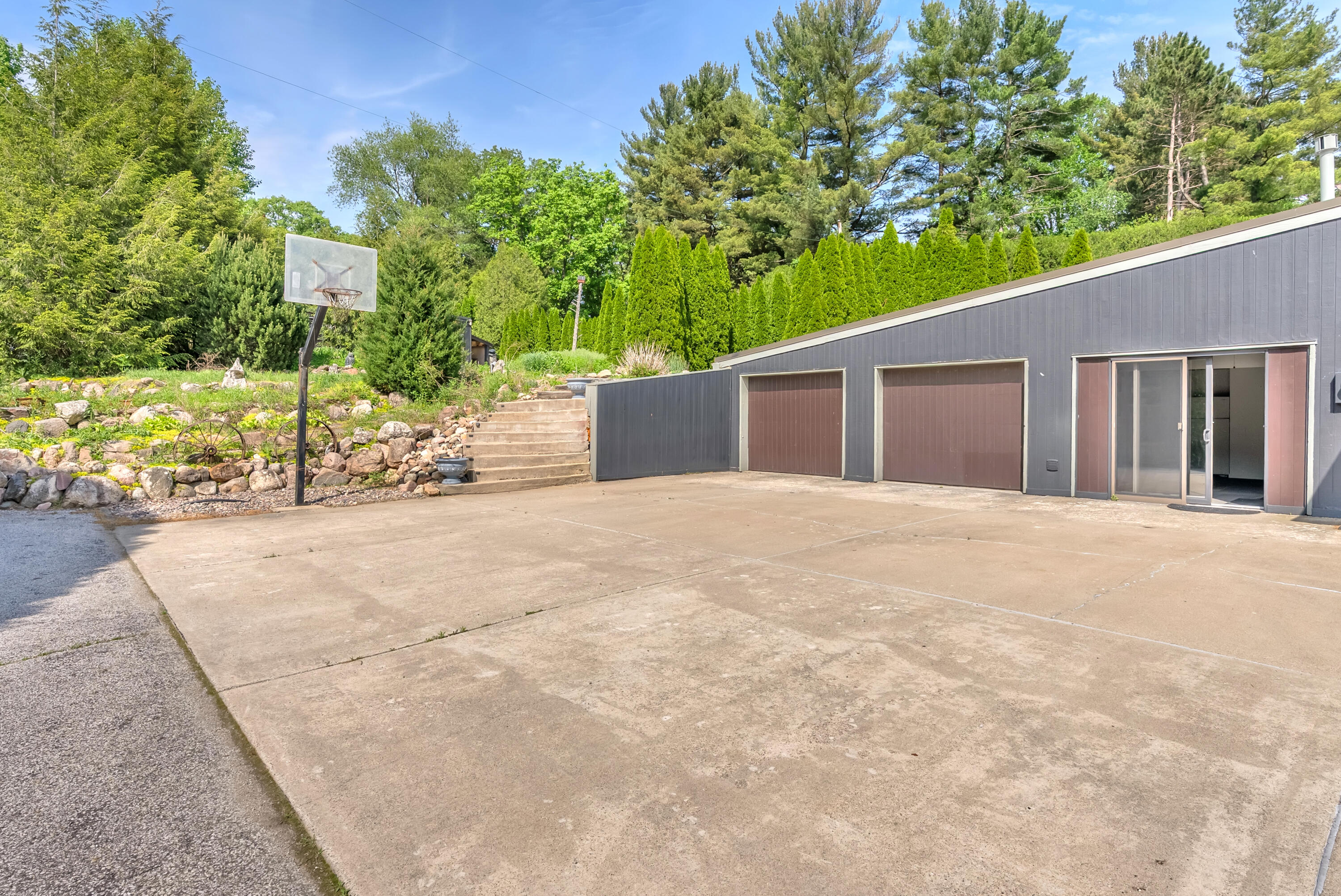 10 S Vine Drive, Hebron, IN 46341; Image #10