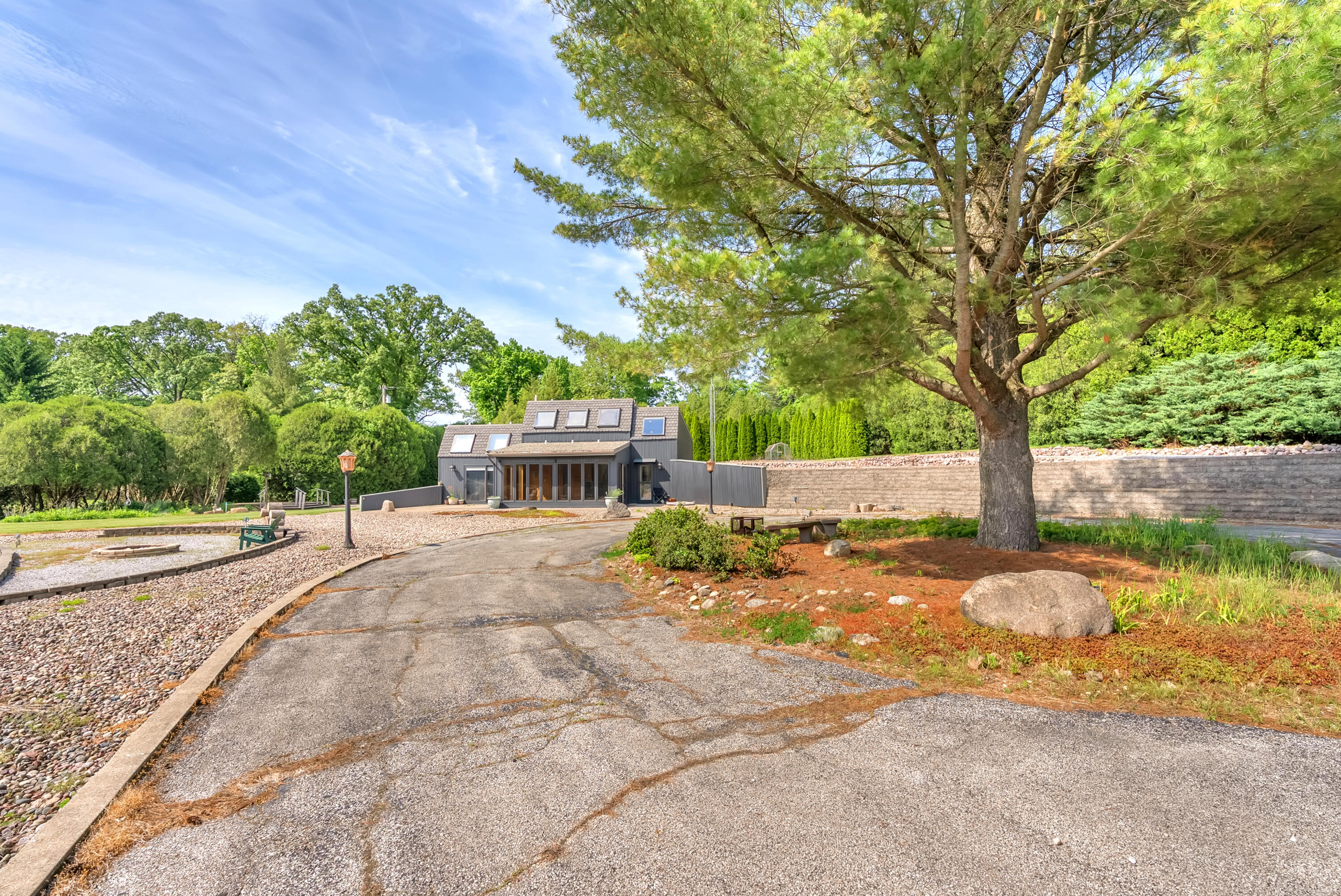 10 S Vine Drive, Hebron, IN 46341; Image #11