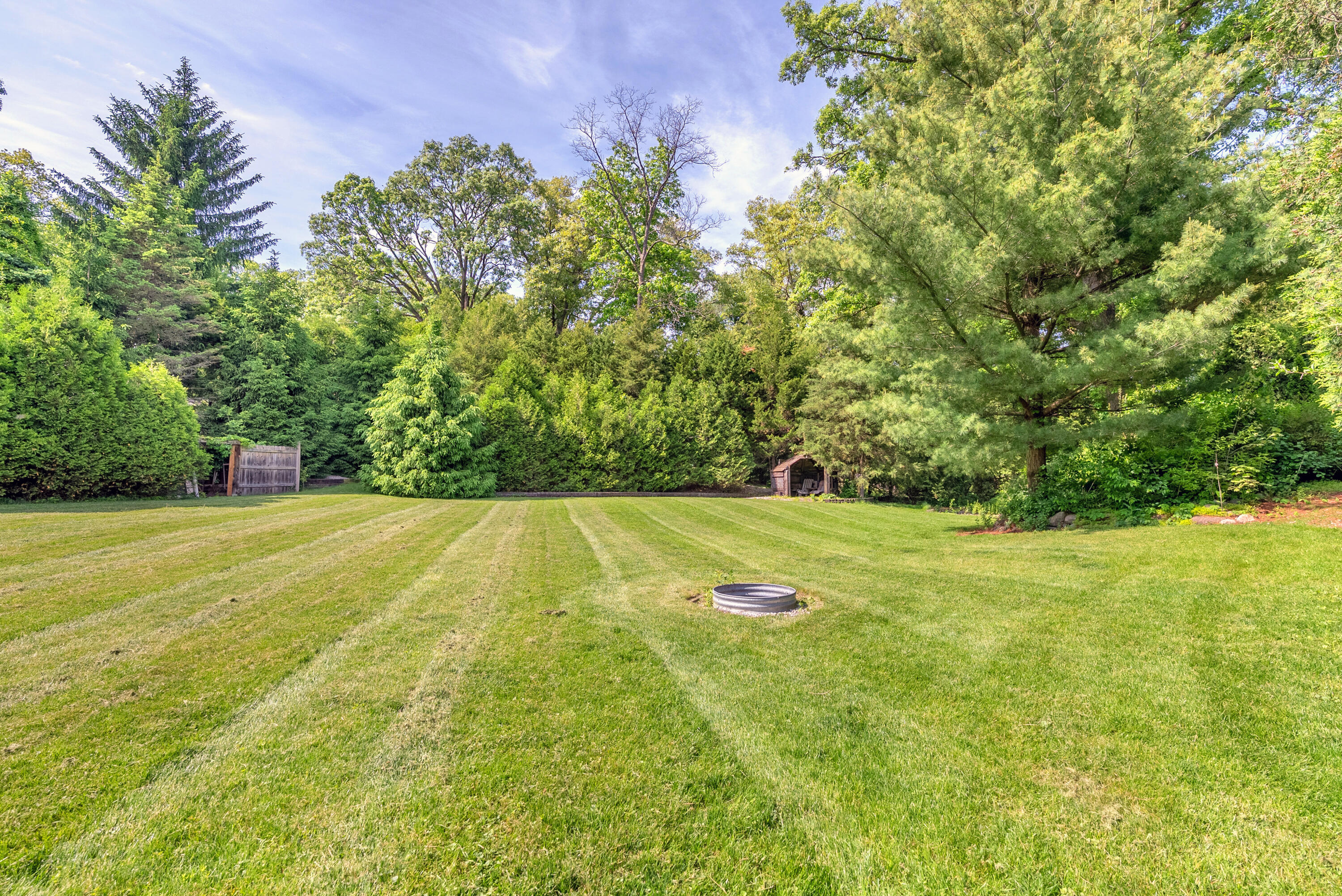 10 S Vine Drive, Hebron, IN 46341; Image #32