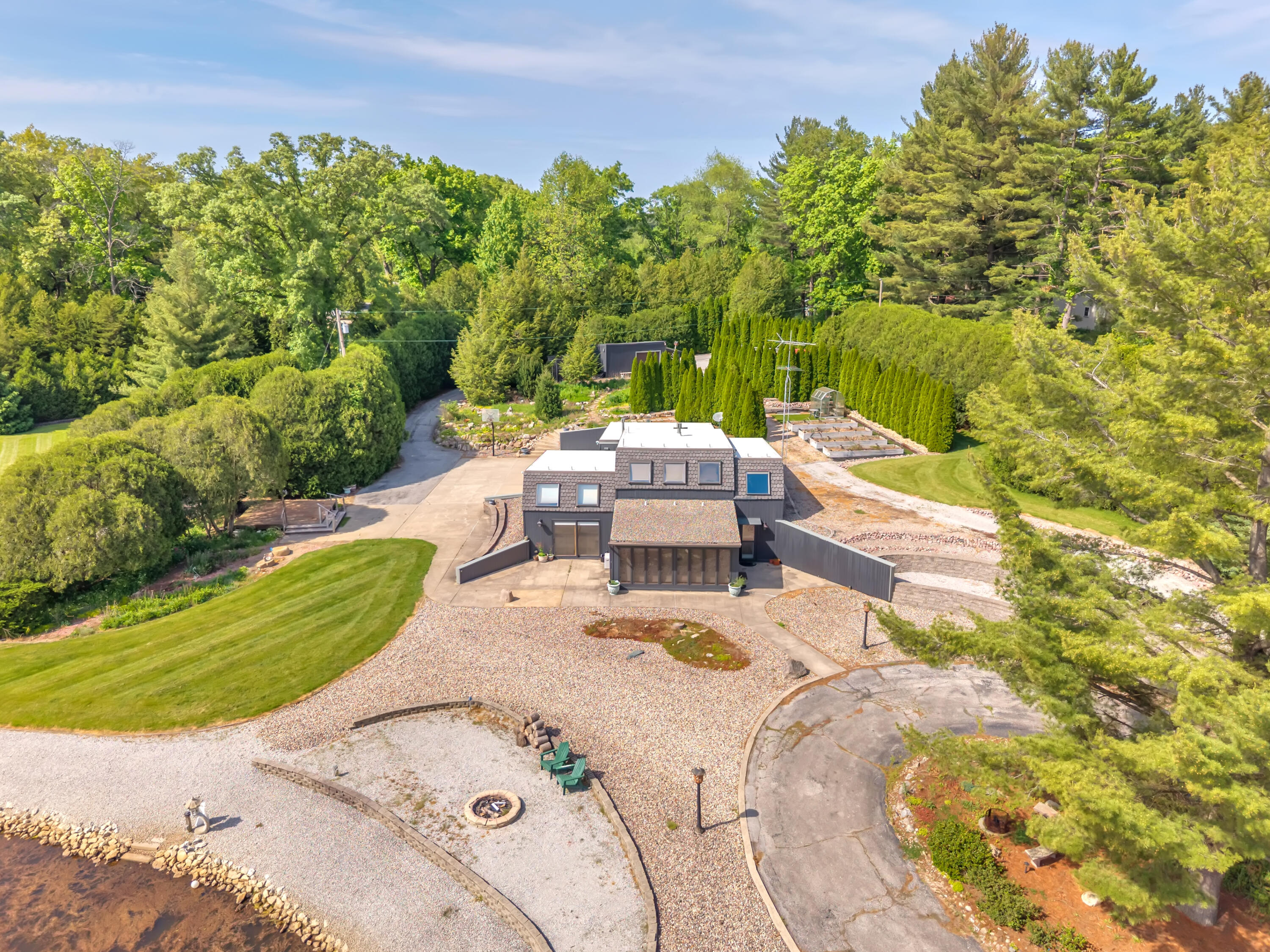 10 S Vine Drive, Hebron, IN 46341; Image #5