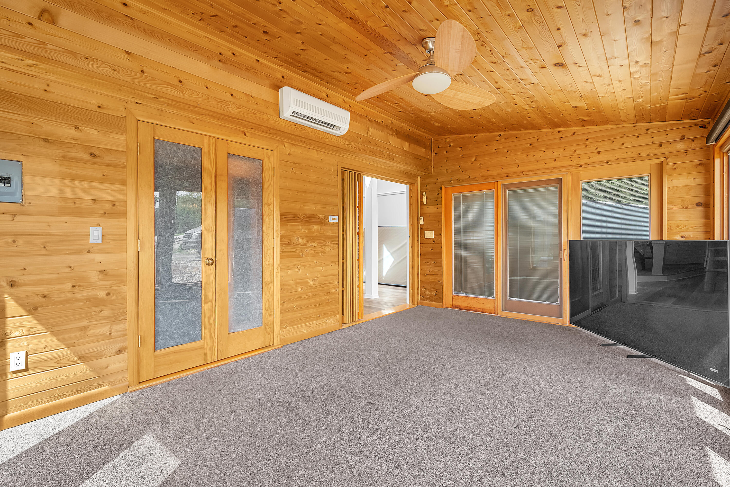 10 S Vine Drive, Hebron, IN 46341; Image #53
