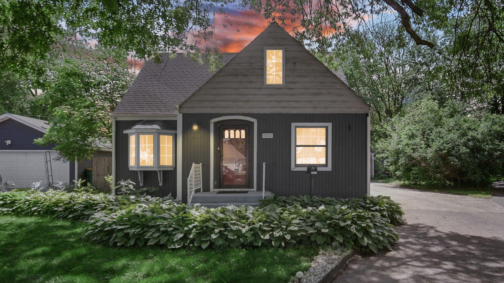 9041 Revere Court, Munster, IN 46321; Image #1