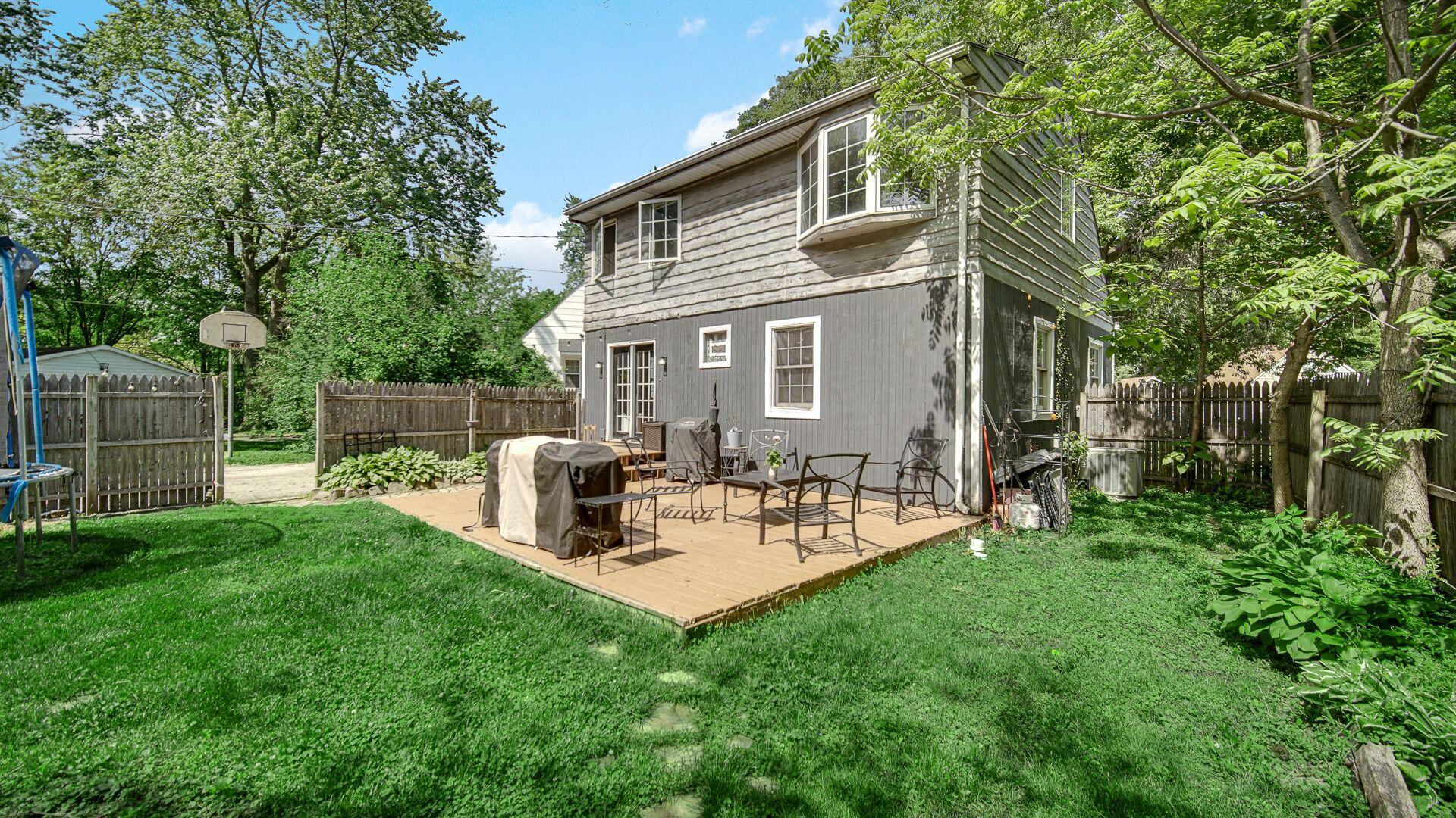 9041 Revere Court, Munster, IN 46321; Image #17
