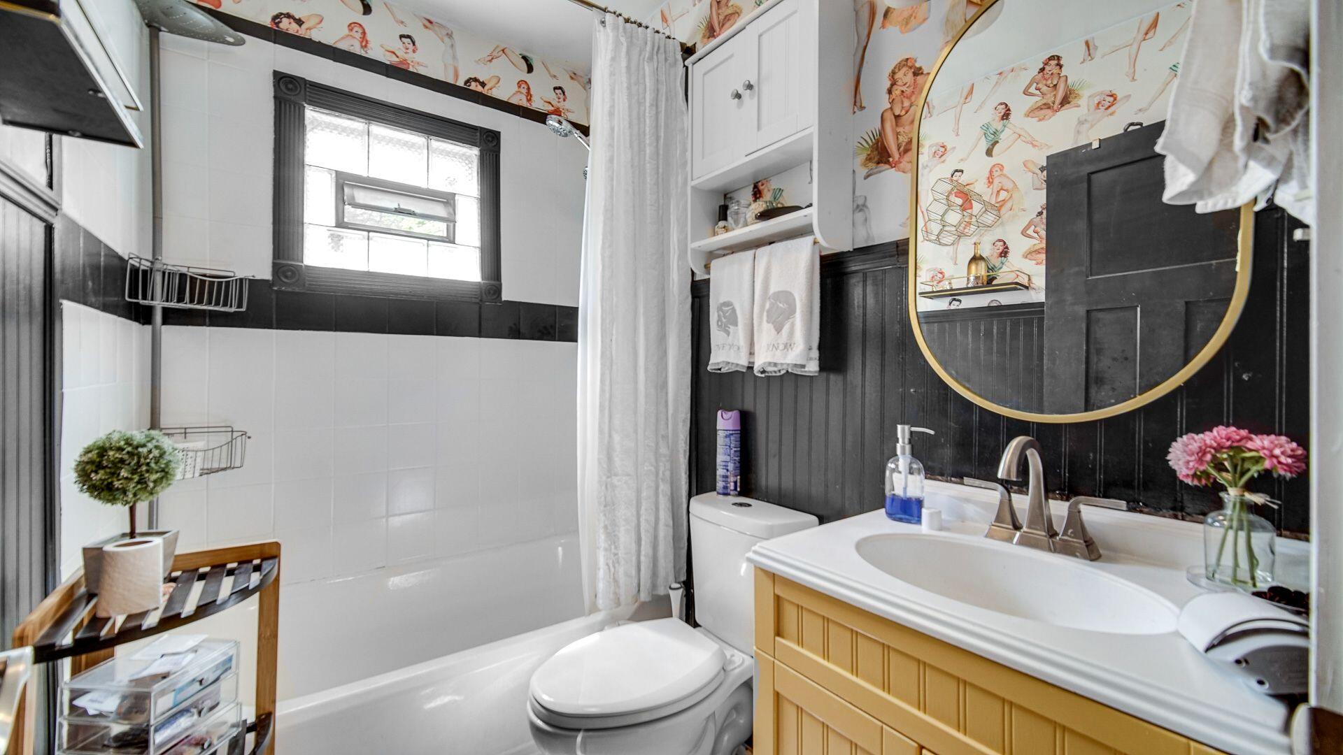 9041 Revere Court, Munster, IN 46321; Image #7