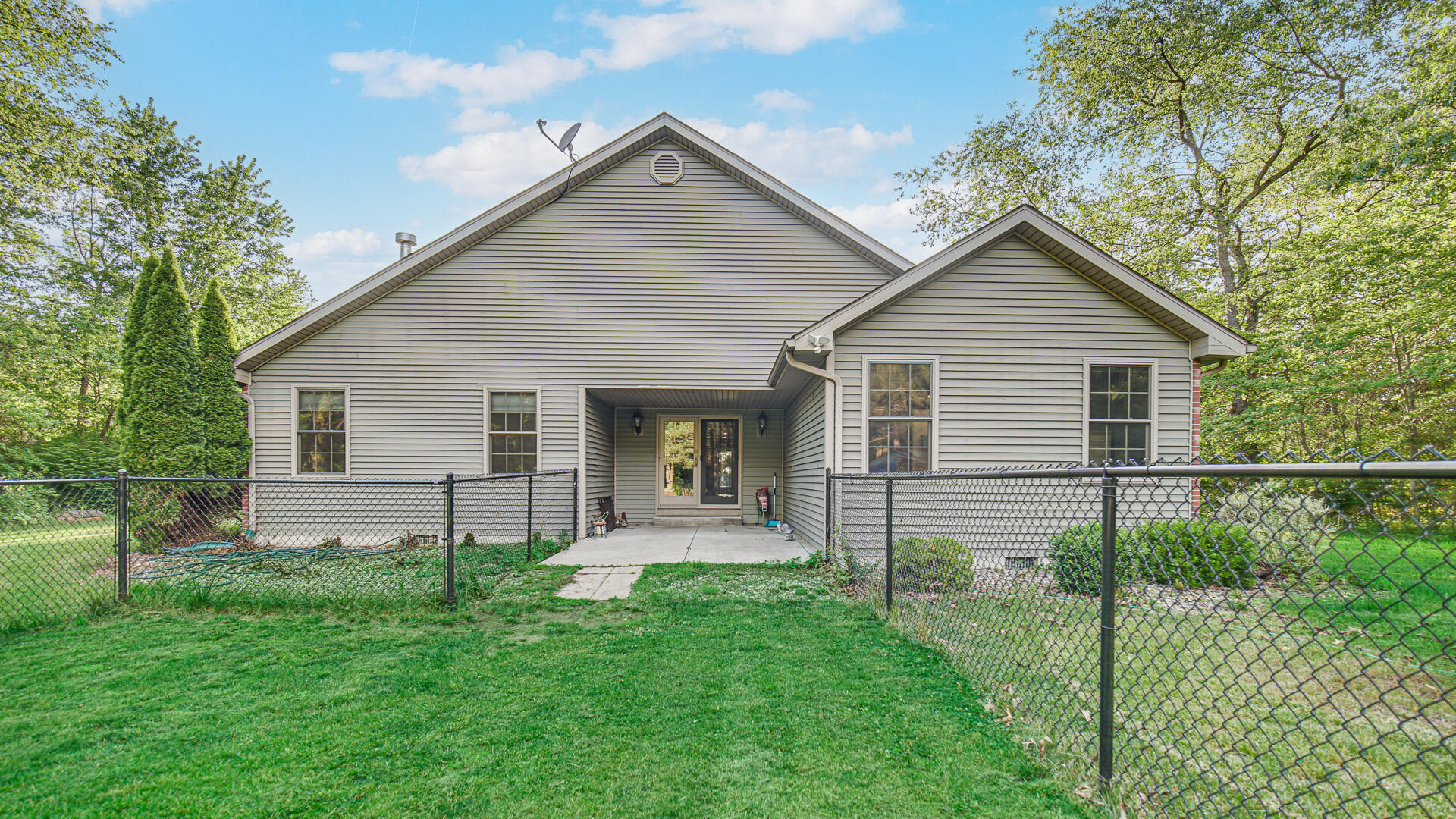 11057 Pleasant Grove Drive, Wheatfield, IN 46392; Image #24