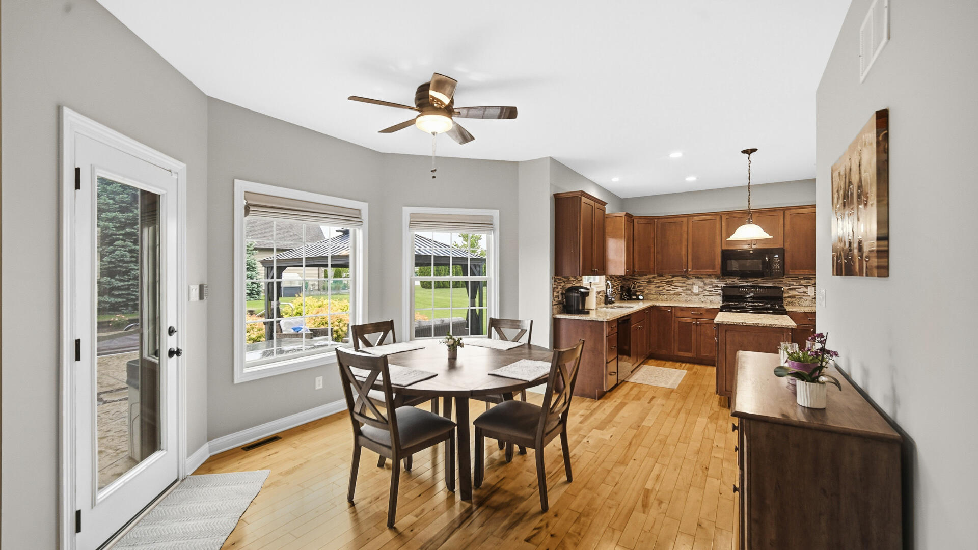 9723 Elle Avenue, St. John, IN 46373; Image #11