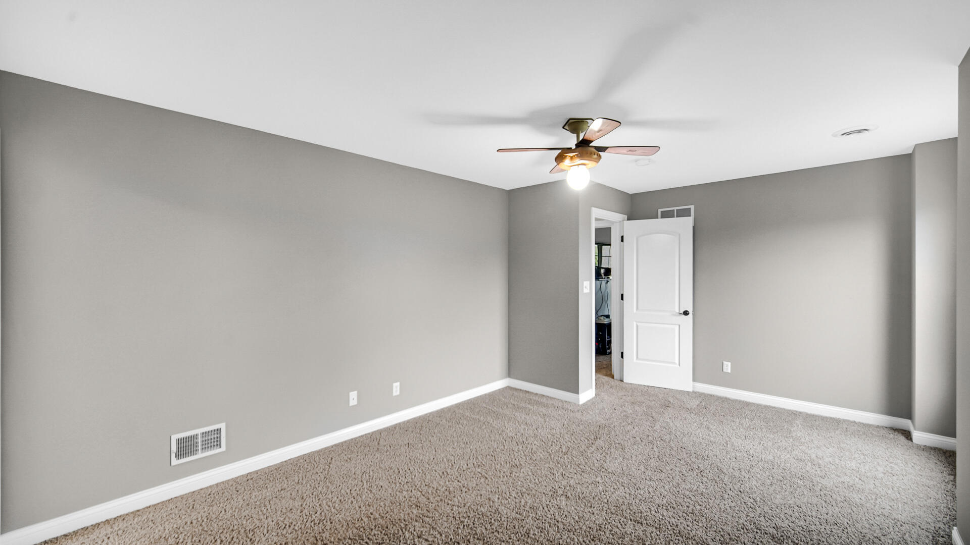 9723 Elle Avenue, St. John, IN 46373; Image #28