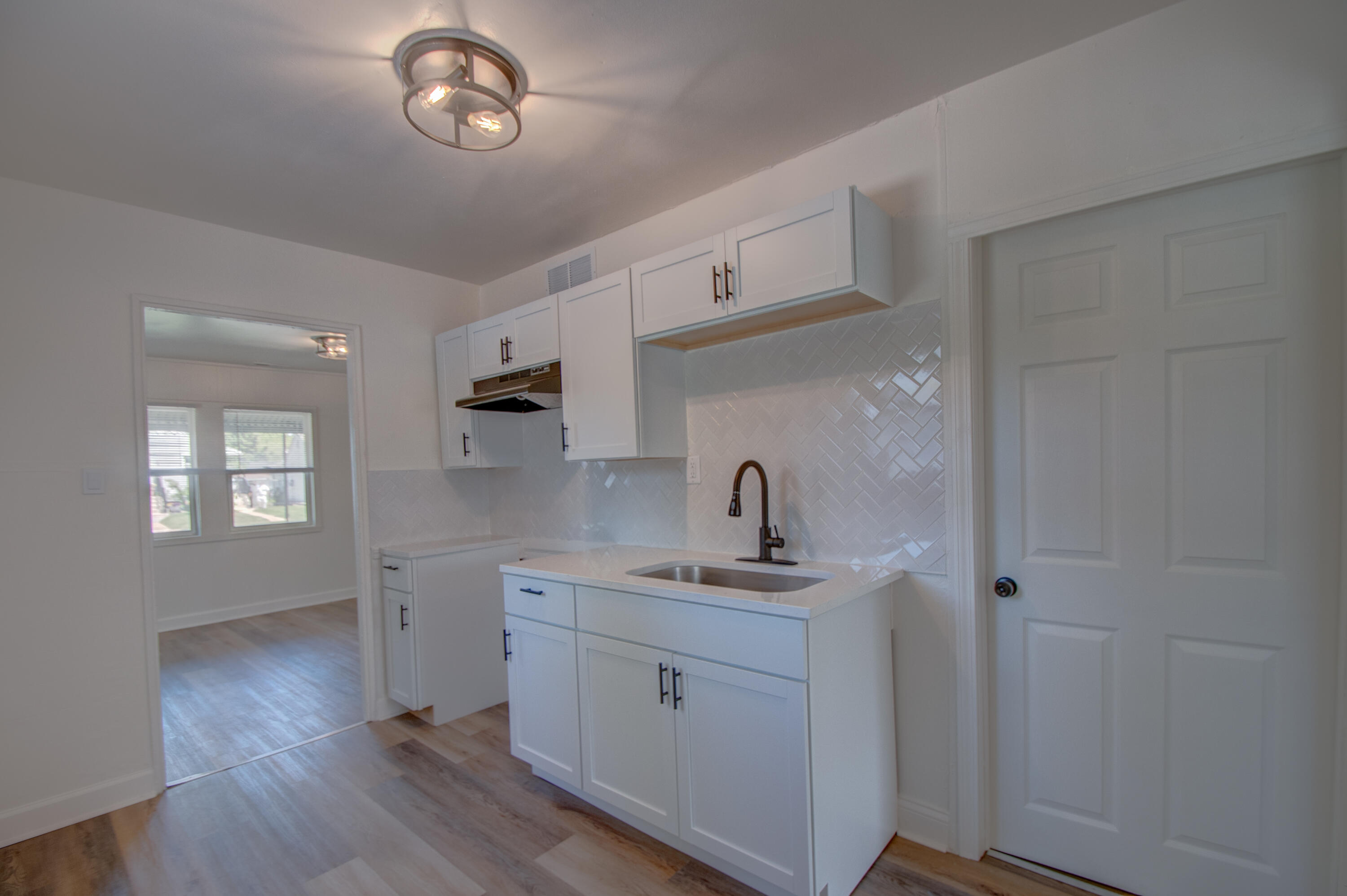 825 E 14th Avenue, Gary, IN 46407; Image #9