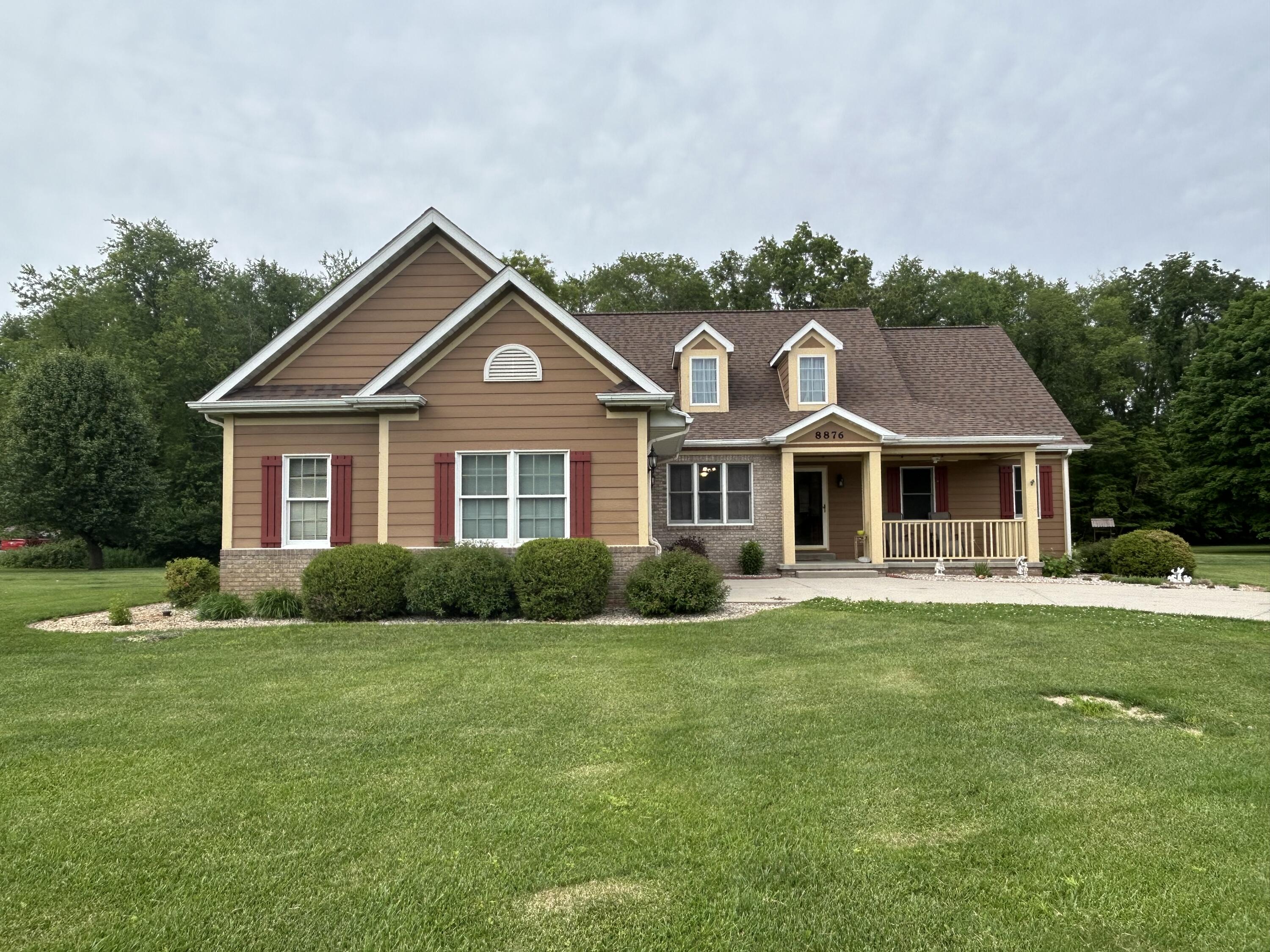 8876 N Lilac Street, DeMotte, IN 46310; Image #1