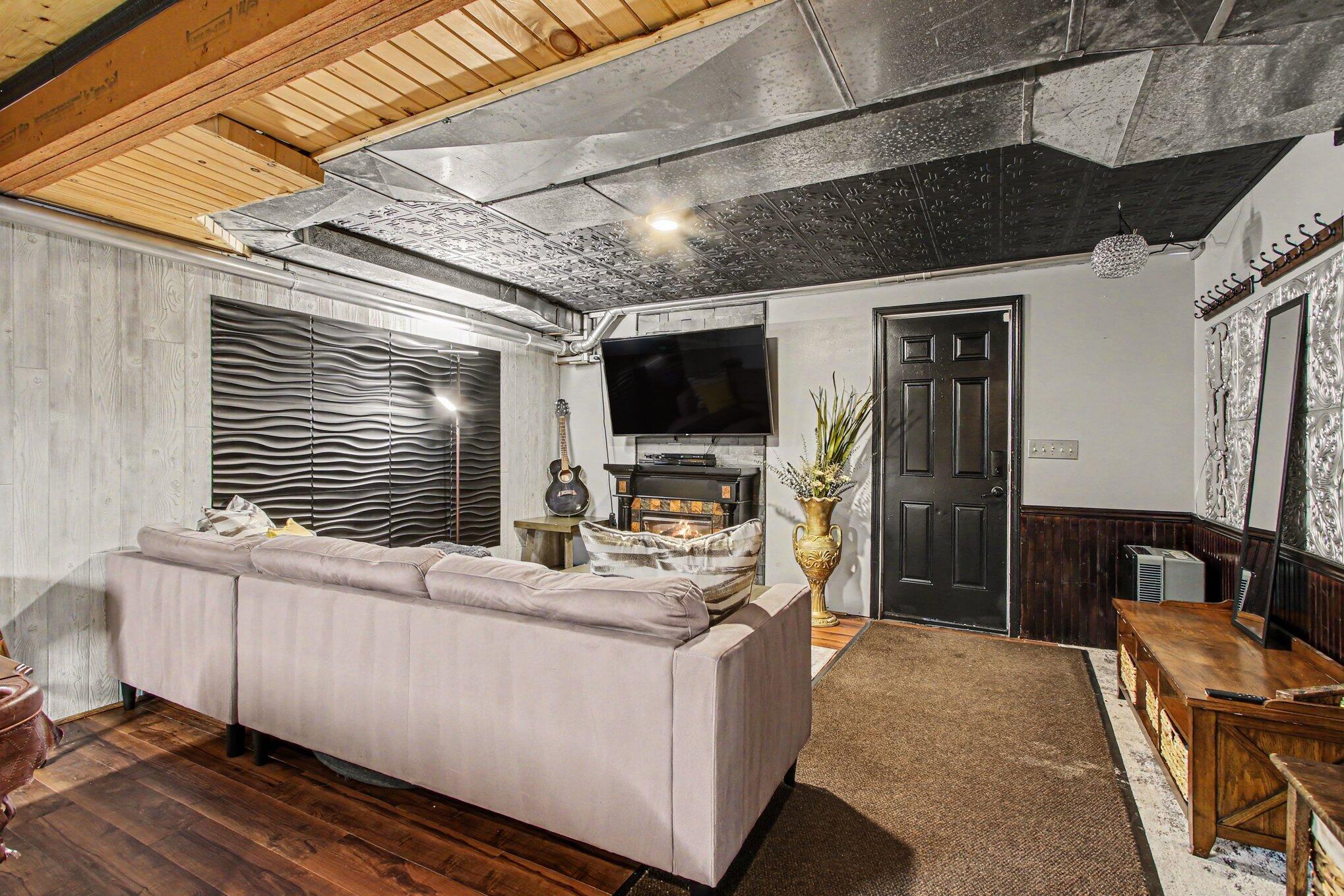 347 E Murray Road, La Porte, IN 46350; Image #37