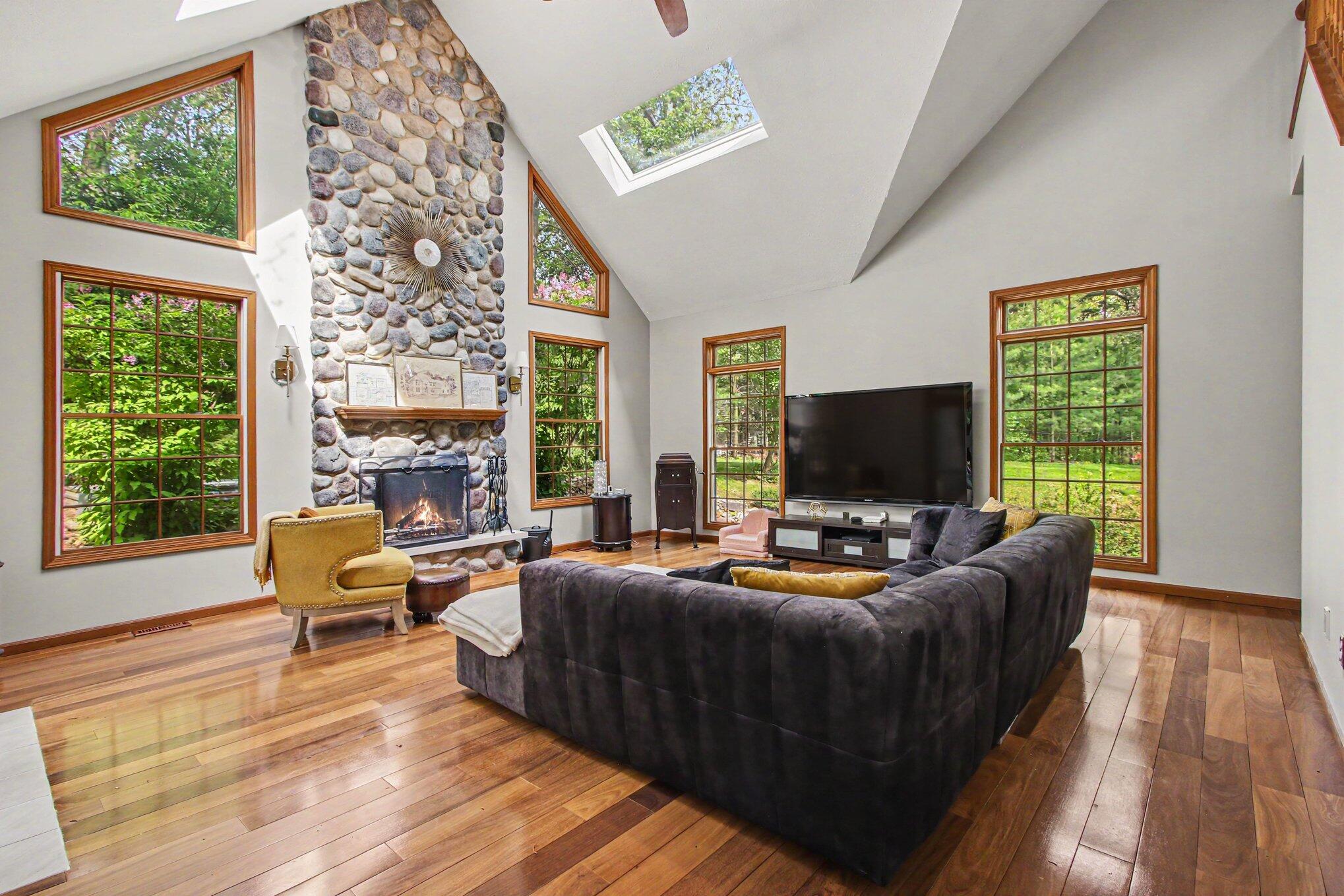 347 E Murray Road, La Porte, IN 46350; Image #6