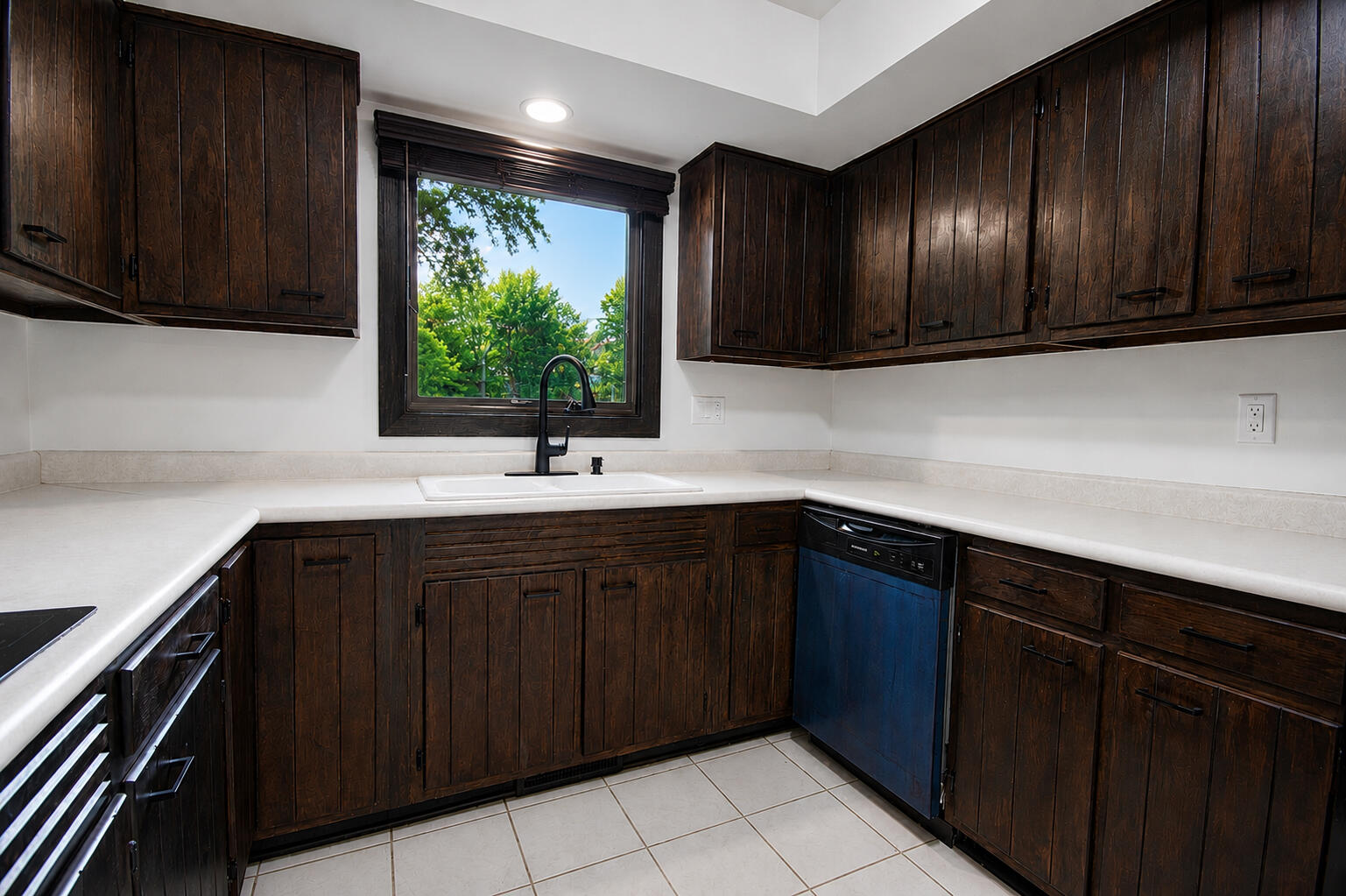 12000 N Oakwood Drive, St. John, IN 46373; Image #12