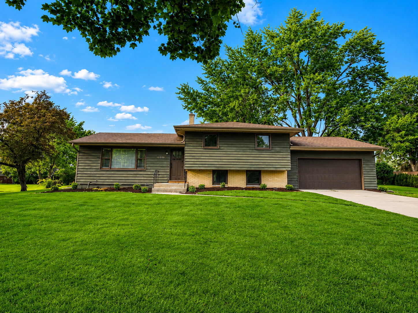 12000 N Oakwood Drive, St. John, IN 46373; Image #3