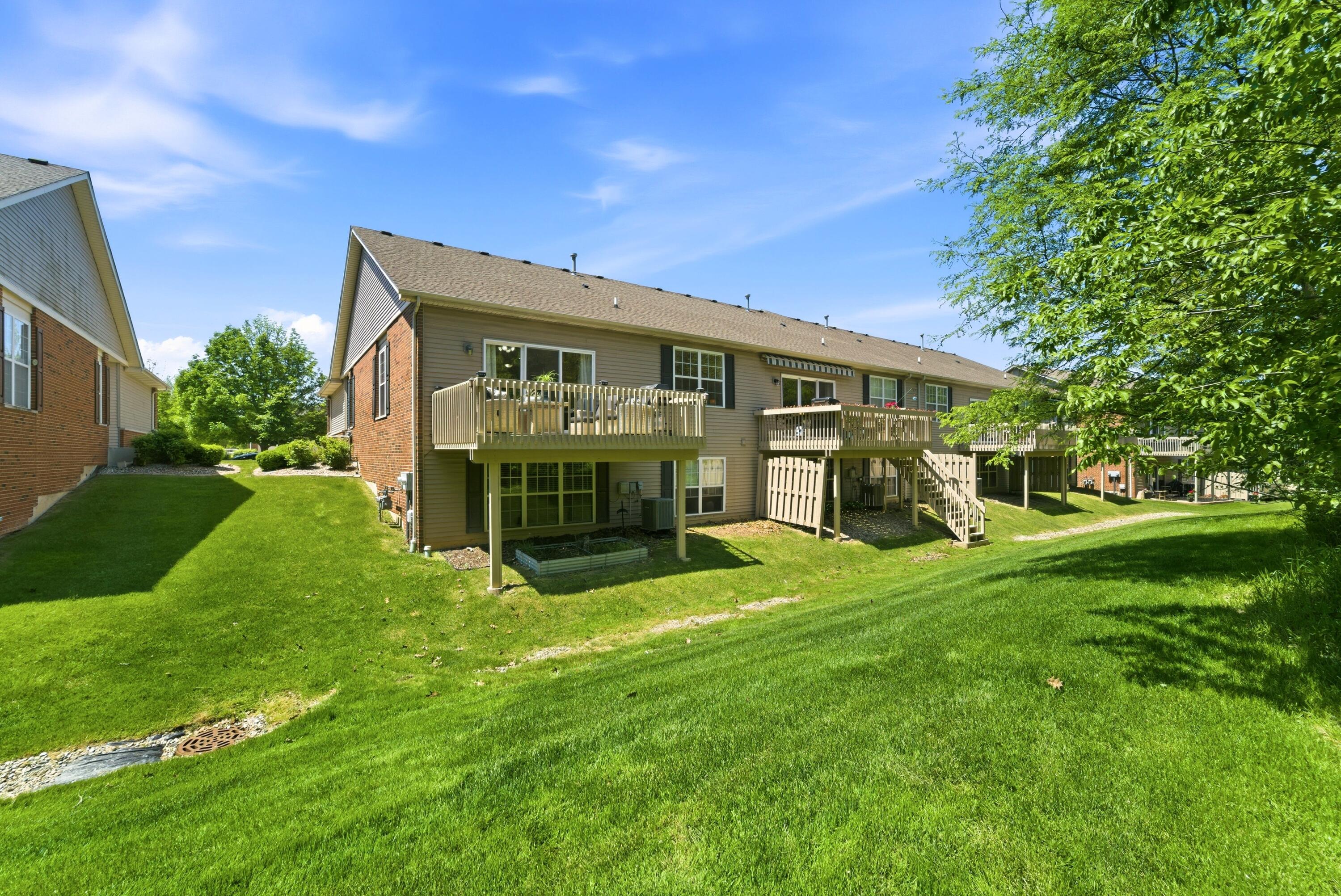 8745 Forest Glen Court, St. John, IN 46373; Image #4