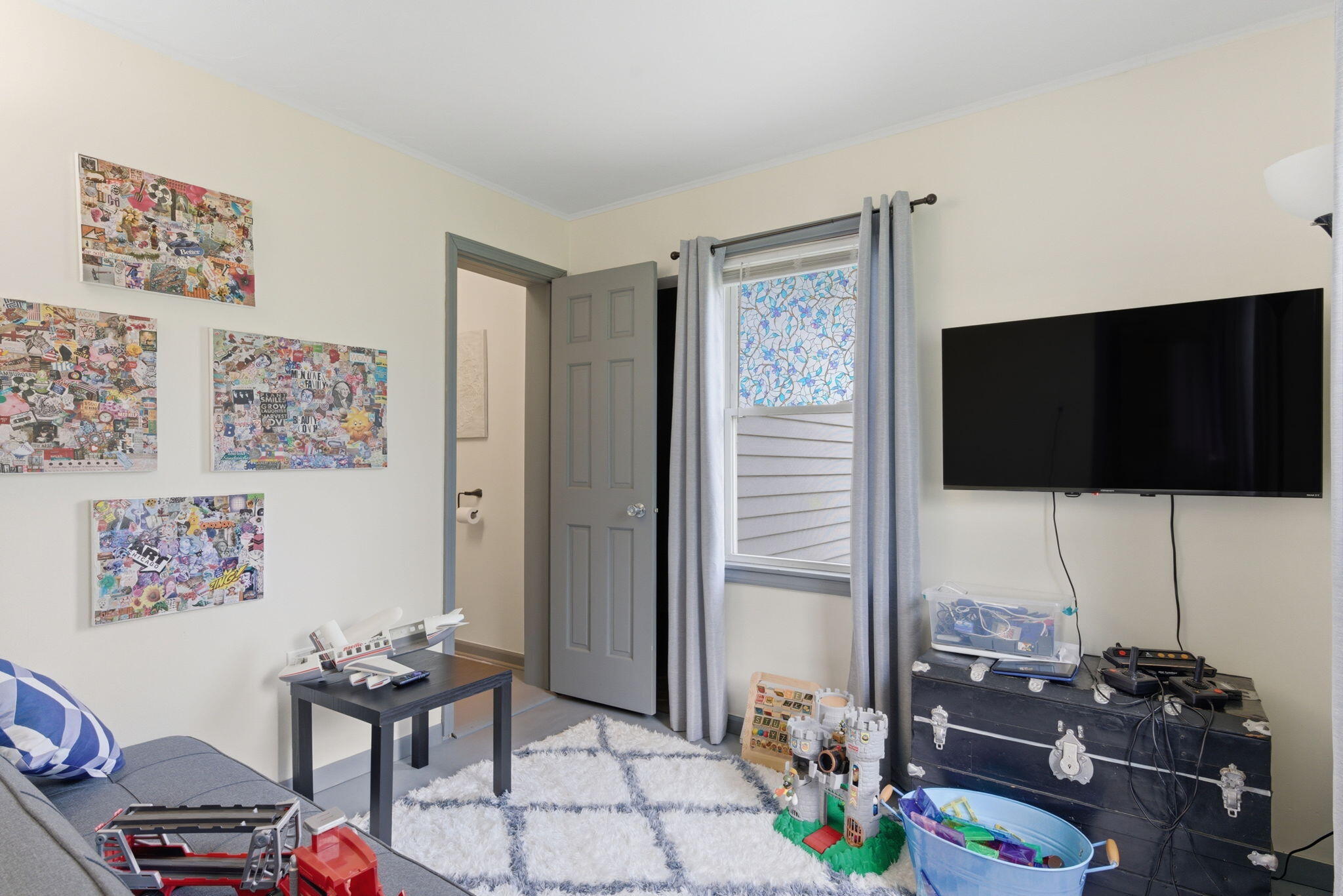 224 Kelly Street, Hobart, IN 46342; Image #13