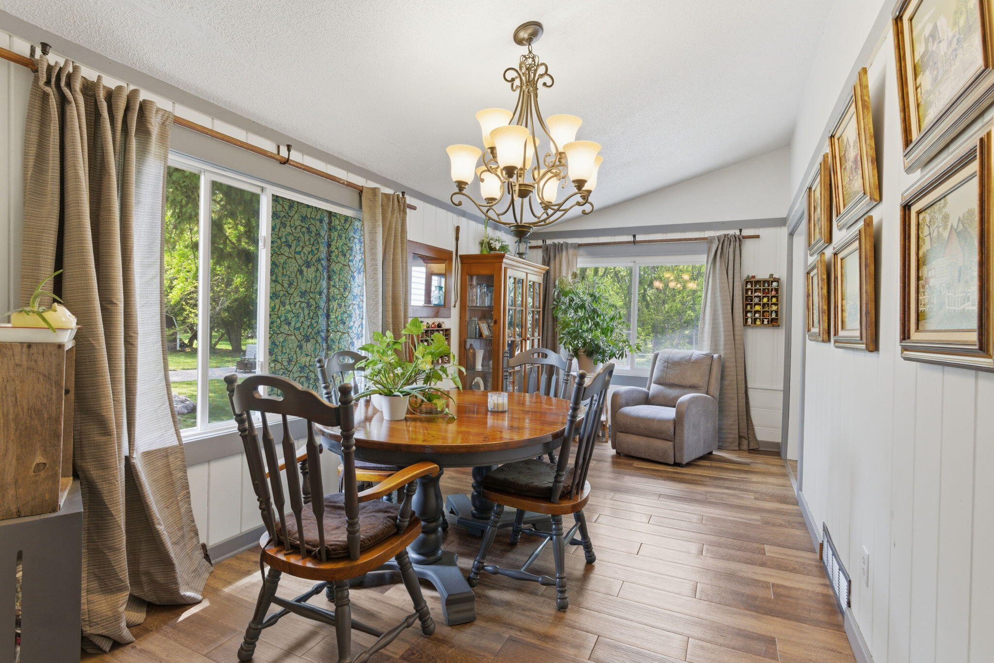 224 Kelly Street, Hobart, IN 46342; Image #5