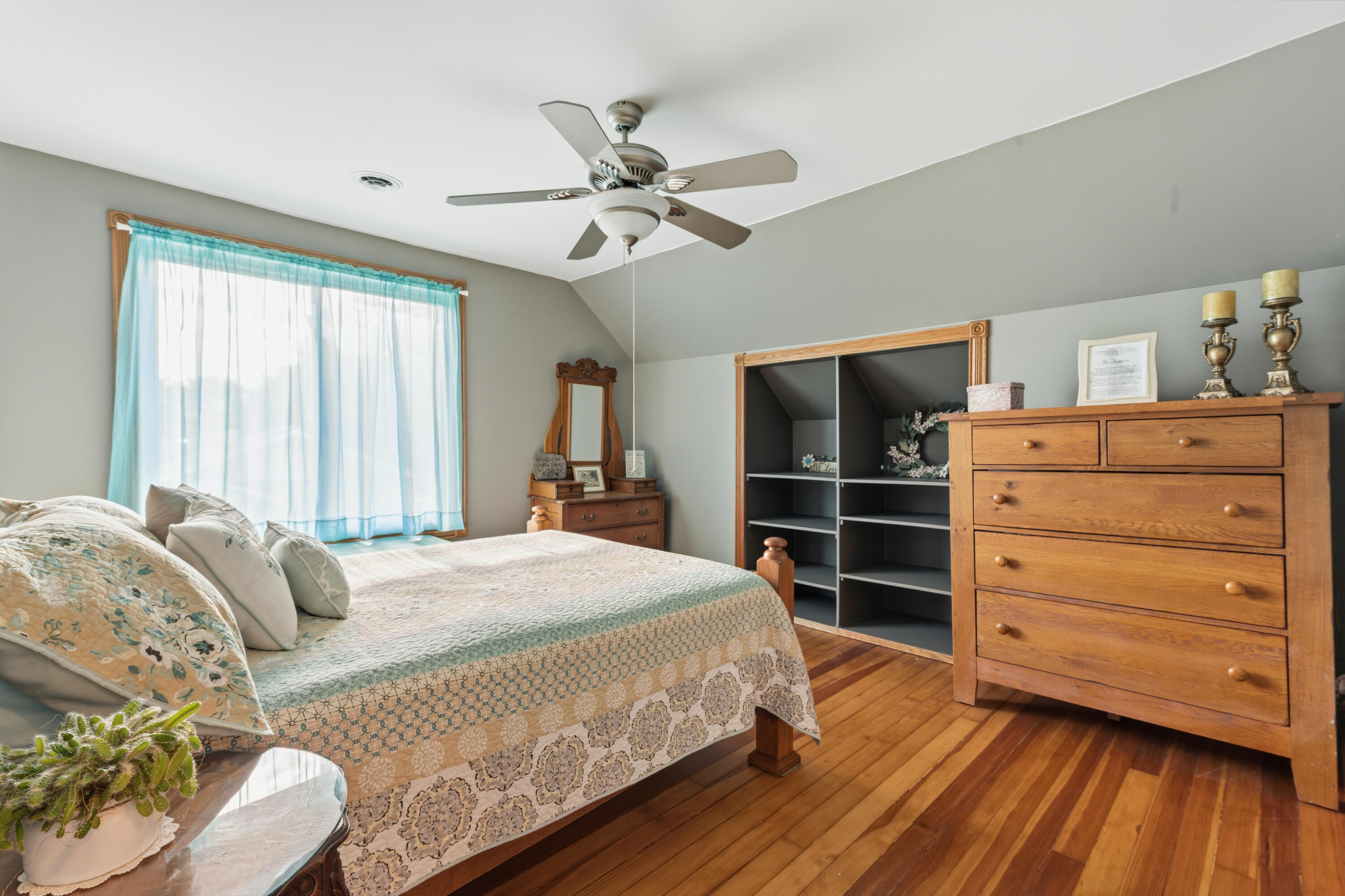 1122 Devonshire Street, Hobart, IN 46342; Image #15