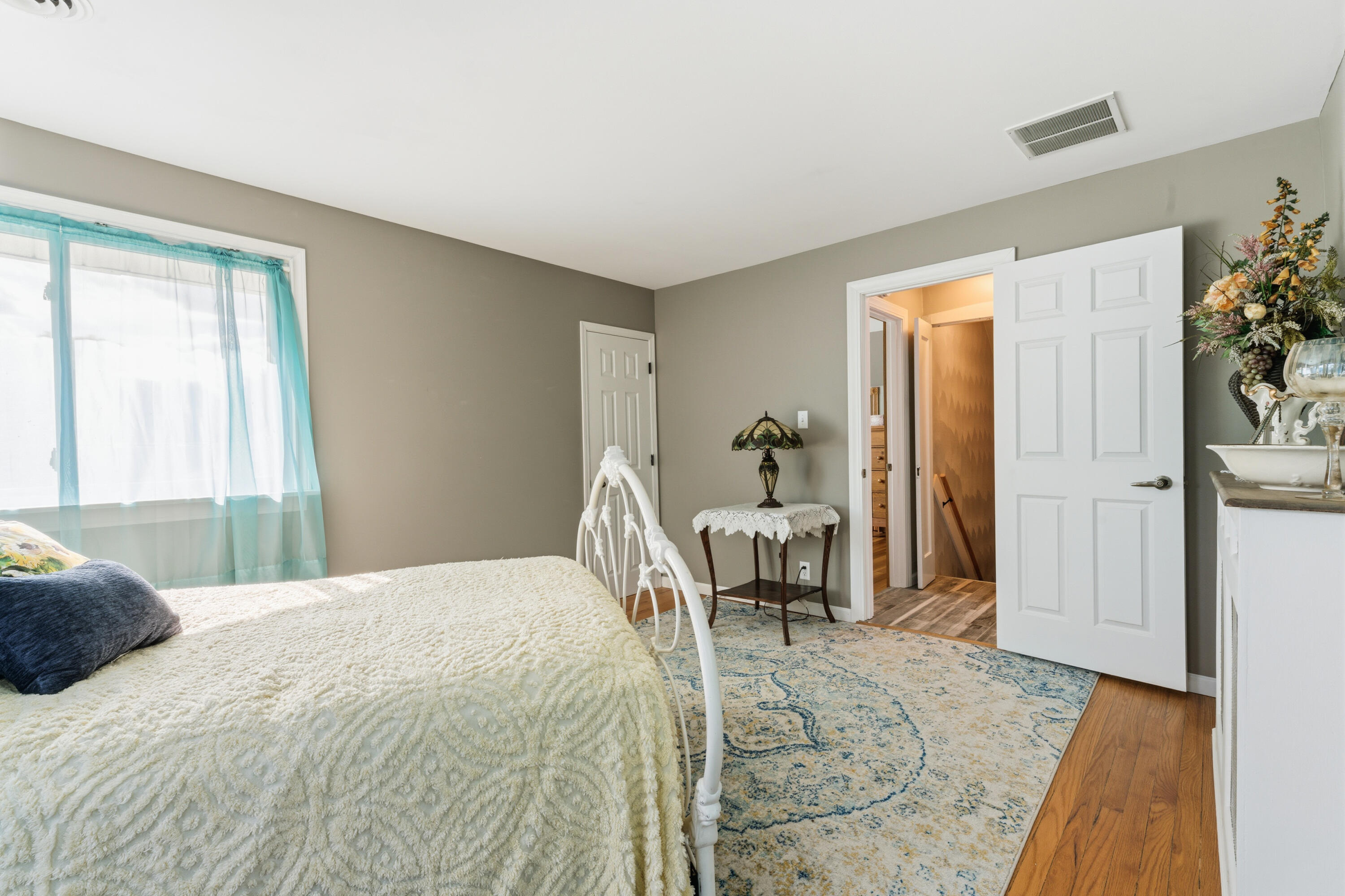 1122 Devonshire Street, Hobart, IN 46342; Image #18