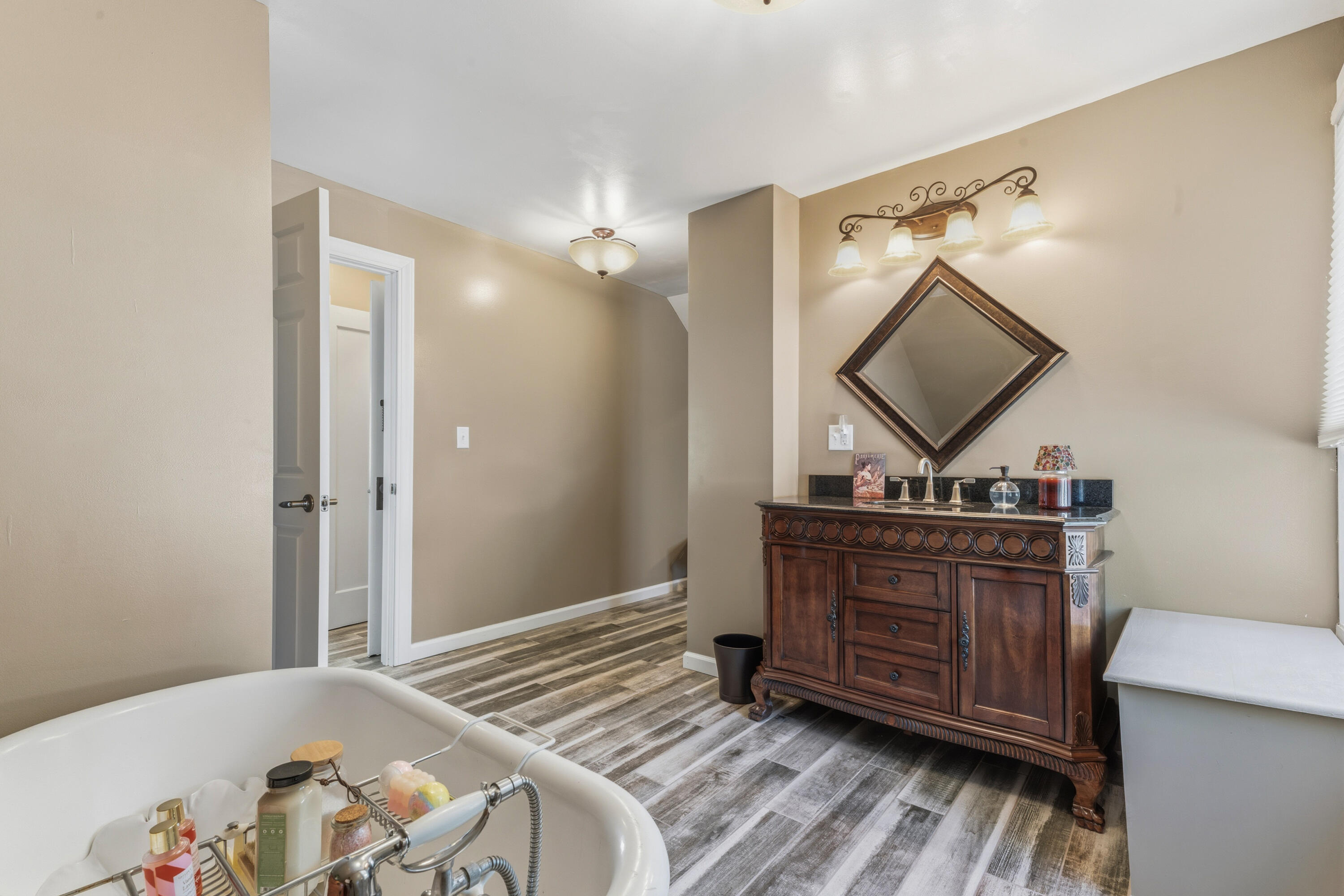 1122 Devonshire Street, Hobart, IN 46342; Image #20