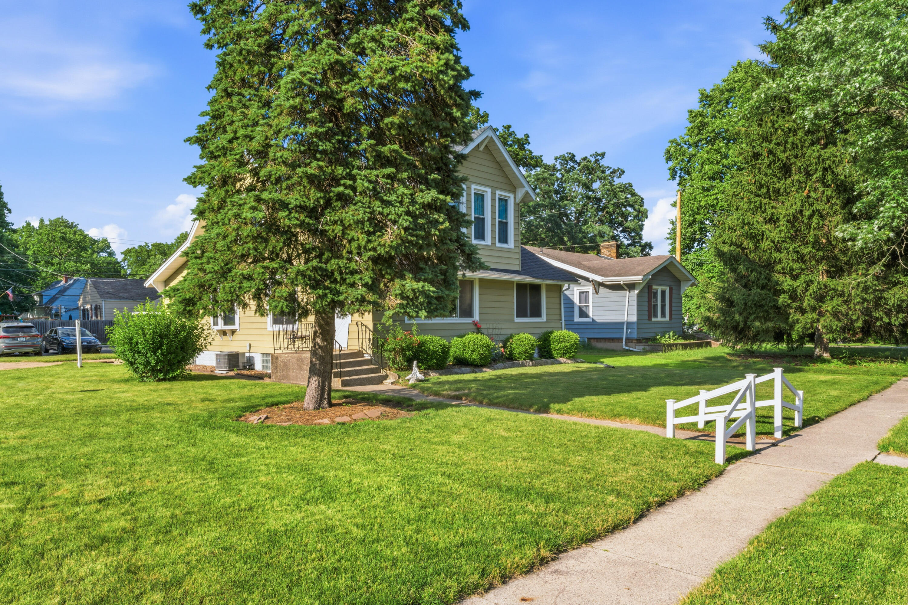 1122 Devonshire Street, Hobart, IN 46342; Image #24