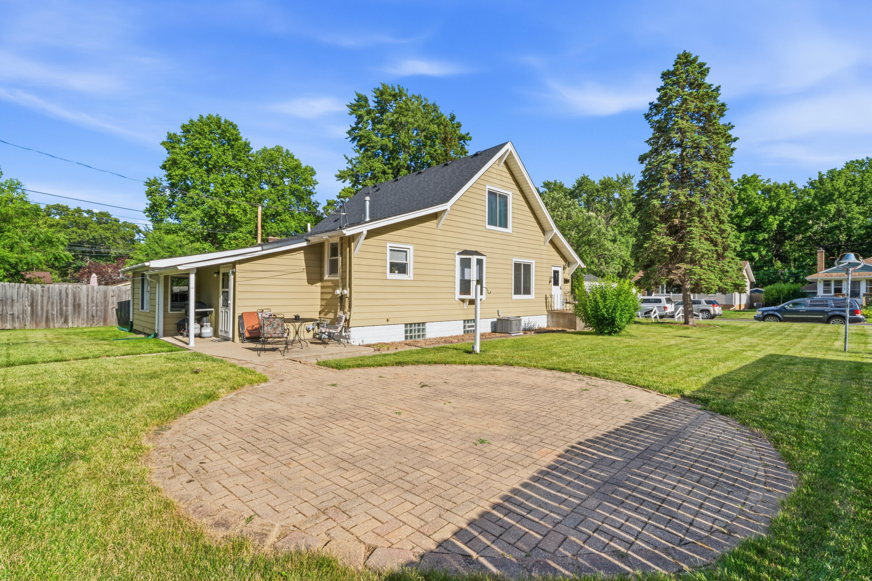 1122 Devonshire Street, Hobart, IN 46342; Image #25