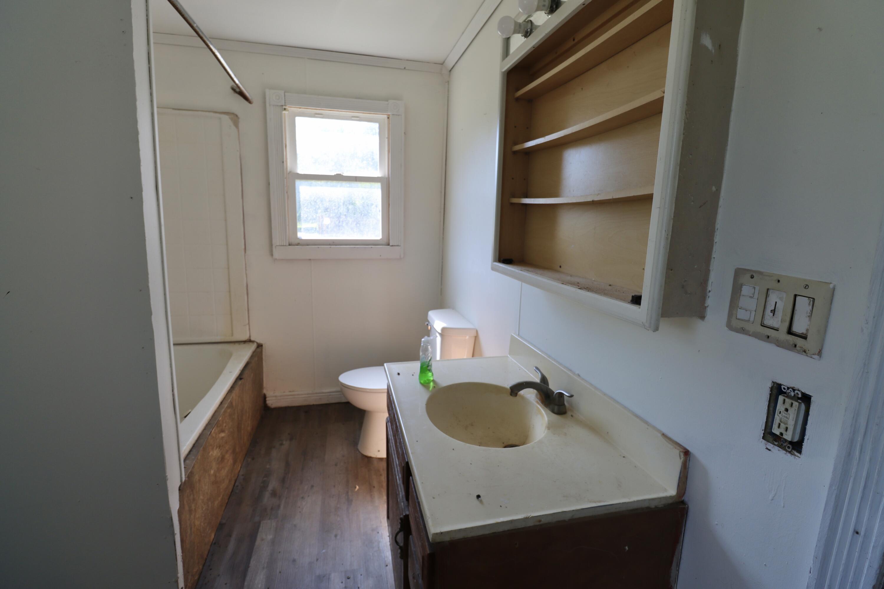 3466 S State Road 104, La Porte, IN 46350; Image #10