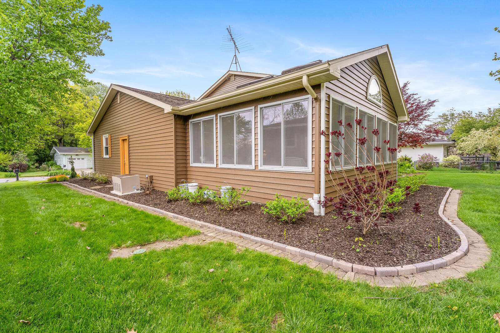 203 Mayfield Avenue, Valparaiso, IN 46383; Image #36