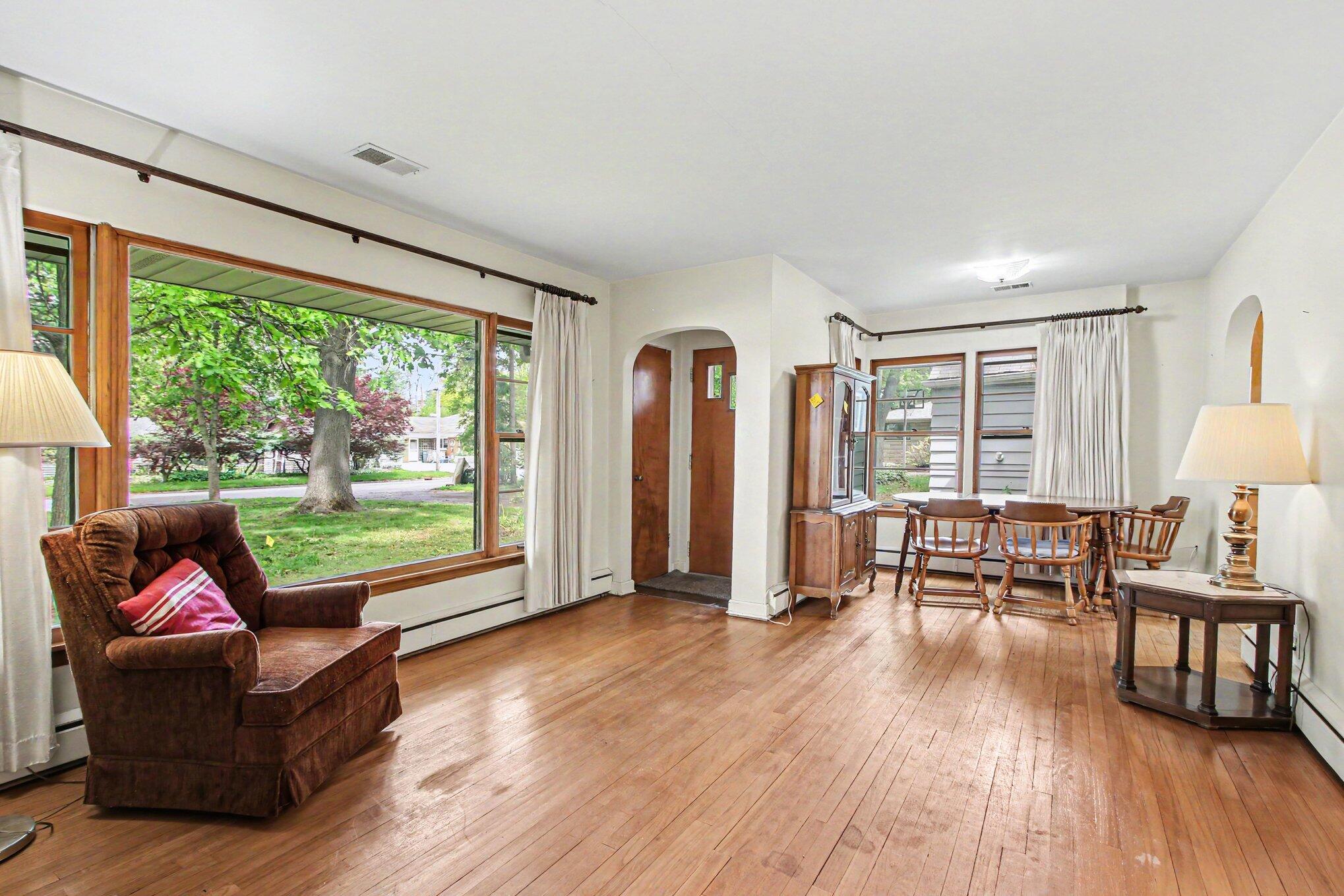 1702 Napoleon Street, Valparaiso, IN 46383; Image #3